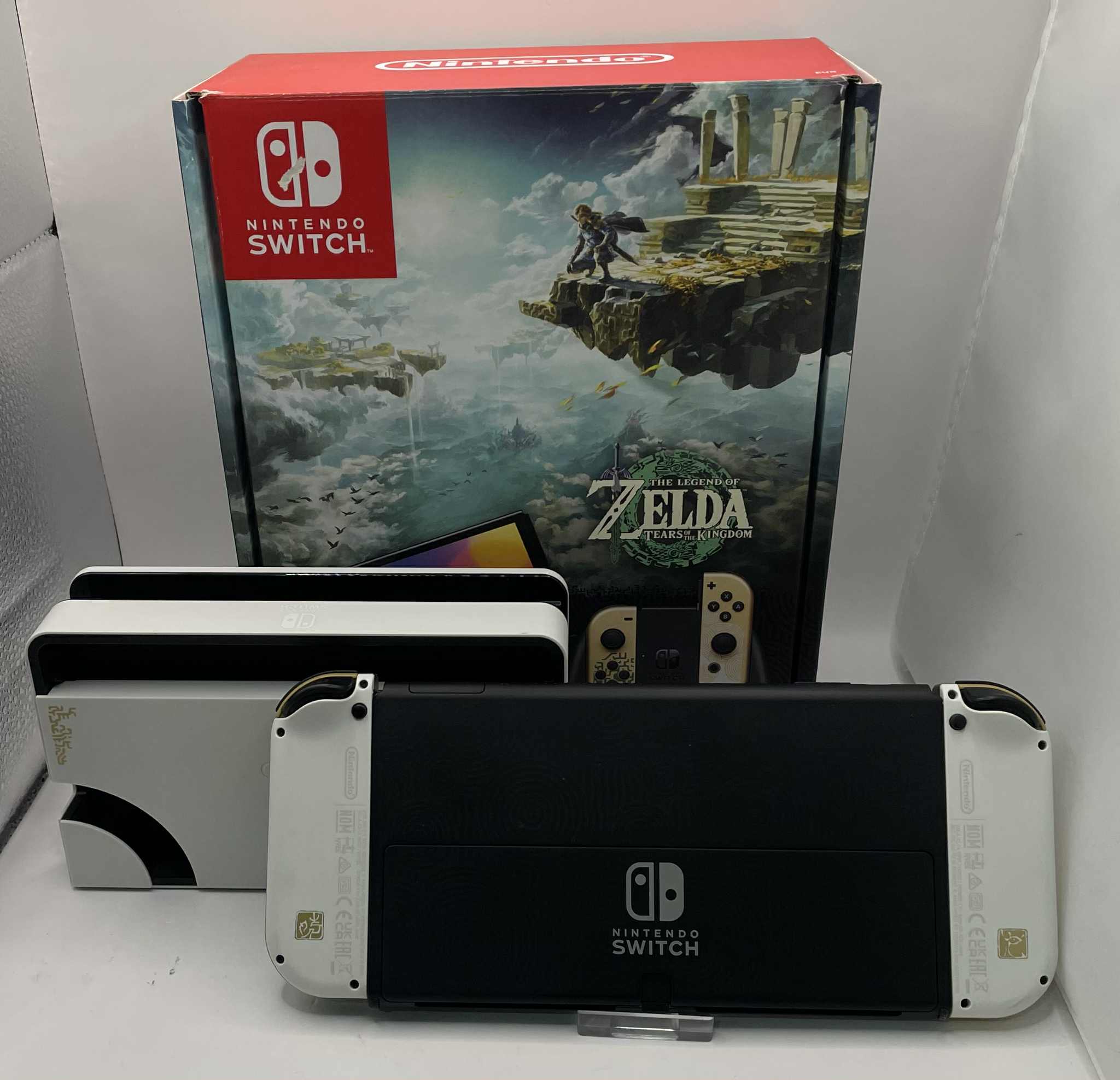 Nintendo Switch Oled Zelda Edotion - Image 3