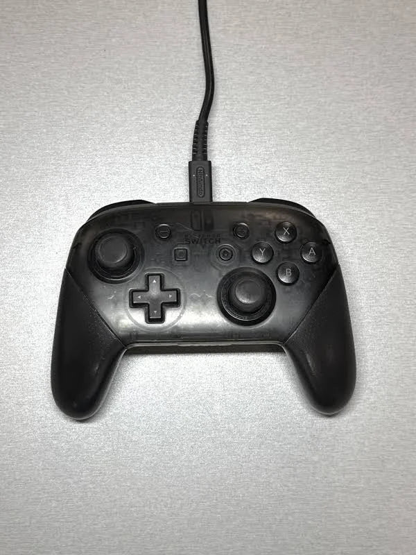 NINTENDO Switch Pro Controller - Image 2