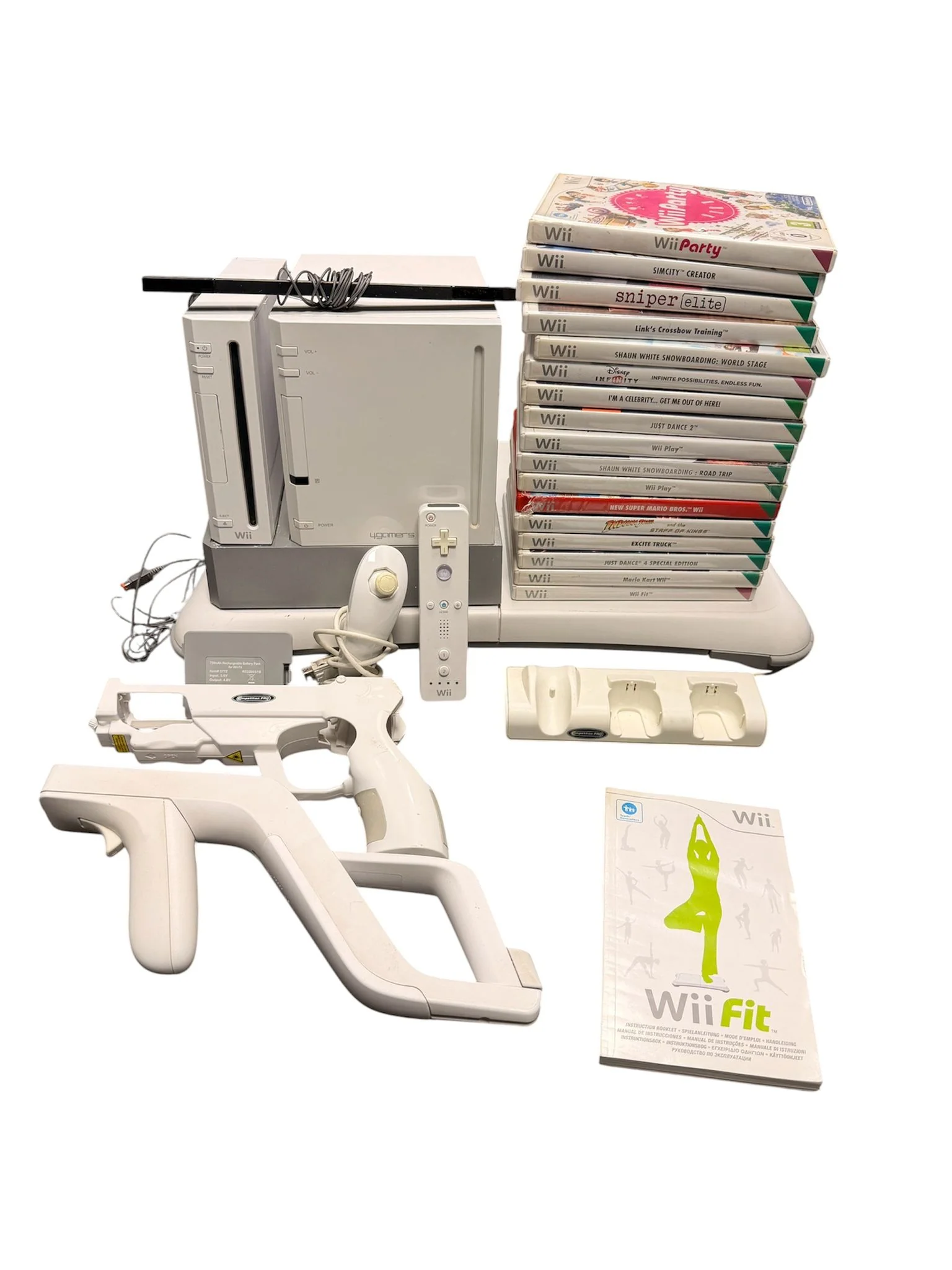 Nintendo Wii Bundle + Games - Image 2