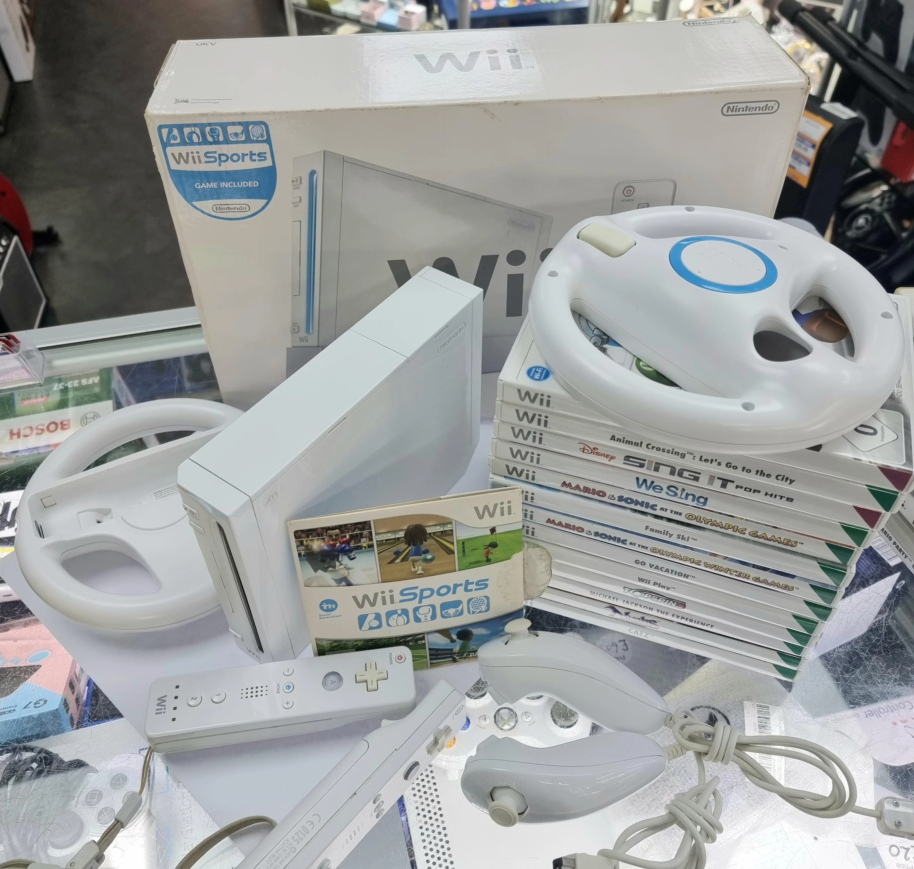 Nintendo Wii Bundle with 2 Controllers