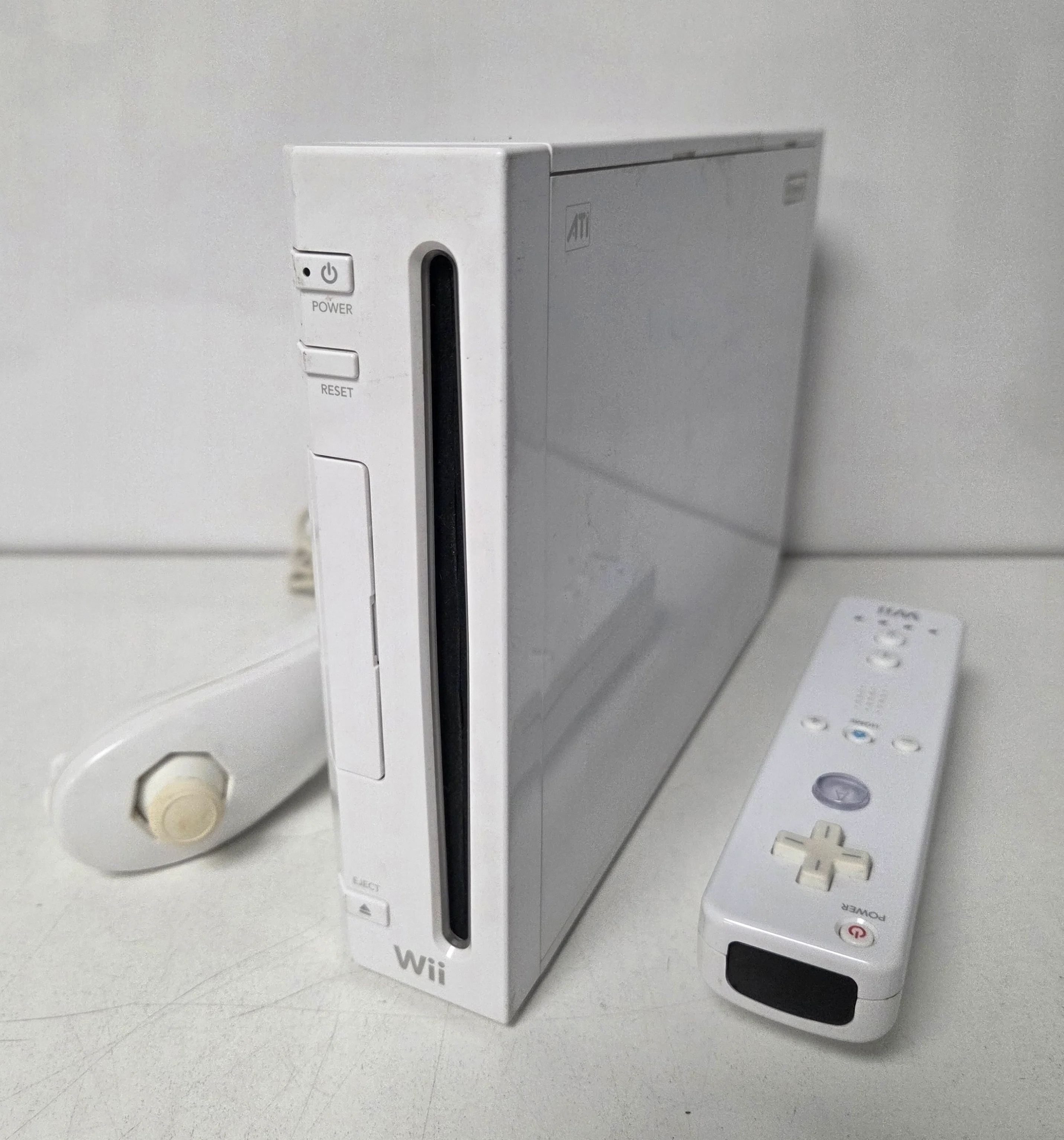 Nintendo Wii Console & 12 Games - Image 2