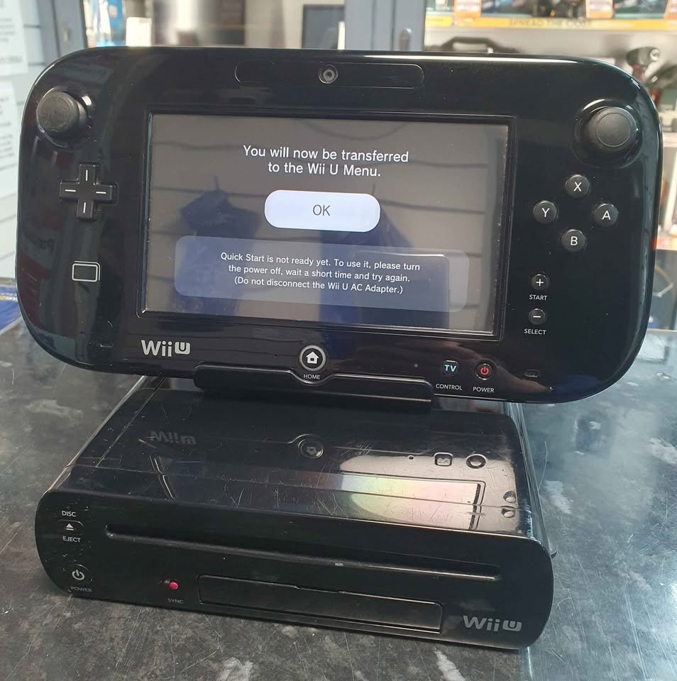 Nintendo Wii U Console - Premium 32GB Black (no game) - Image 4