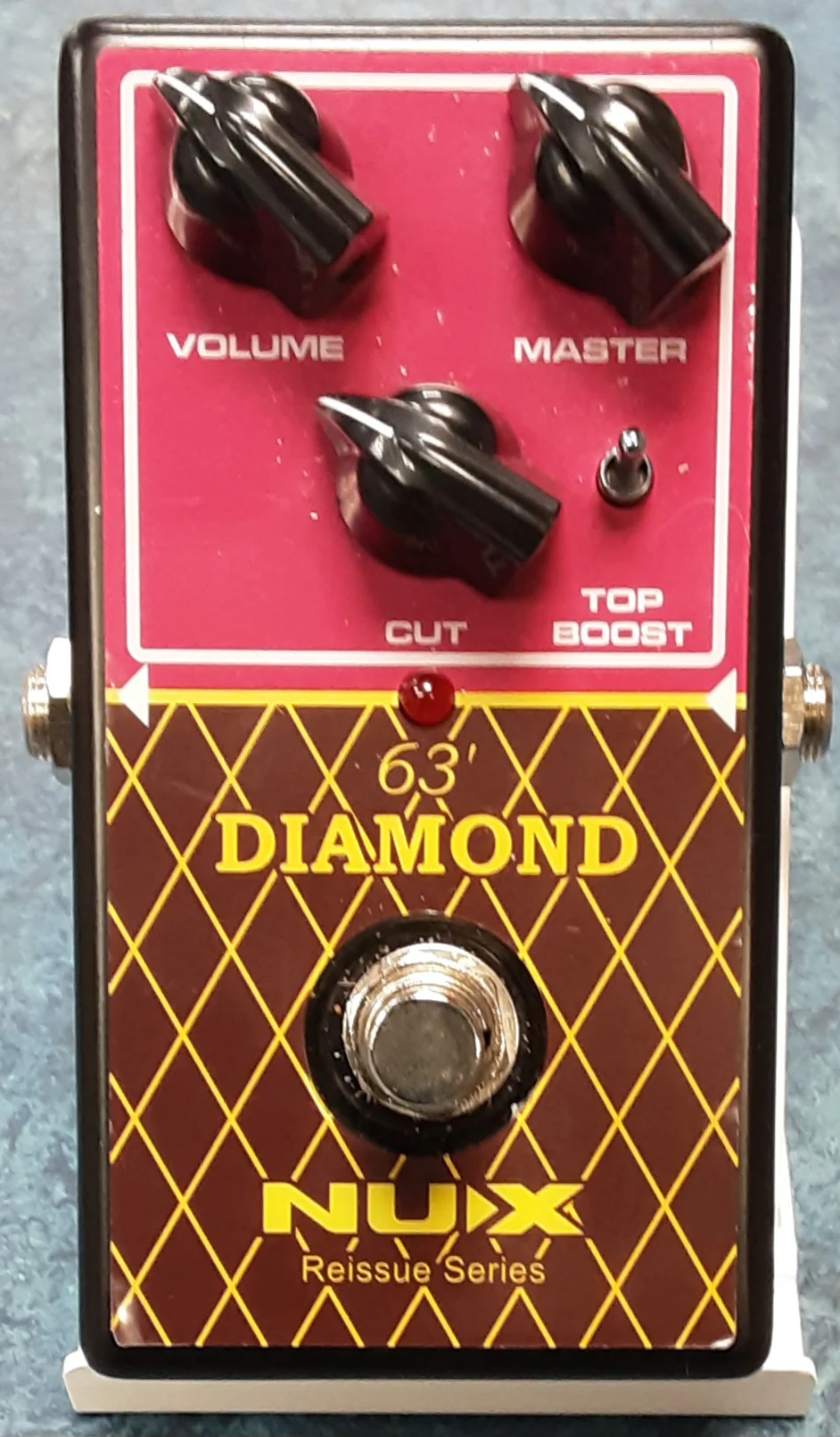 Nox 63' diamond pedal