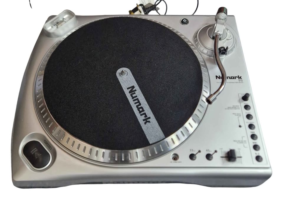 Numark TTUSB Turntable Complete With Dust Cover *collection only*