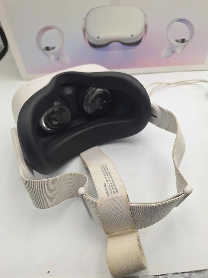 Oculus Quest 2 All In One VR Virtual Reality - 64GB SSD - Boxed With Joycons - Image 3