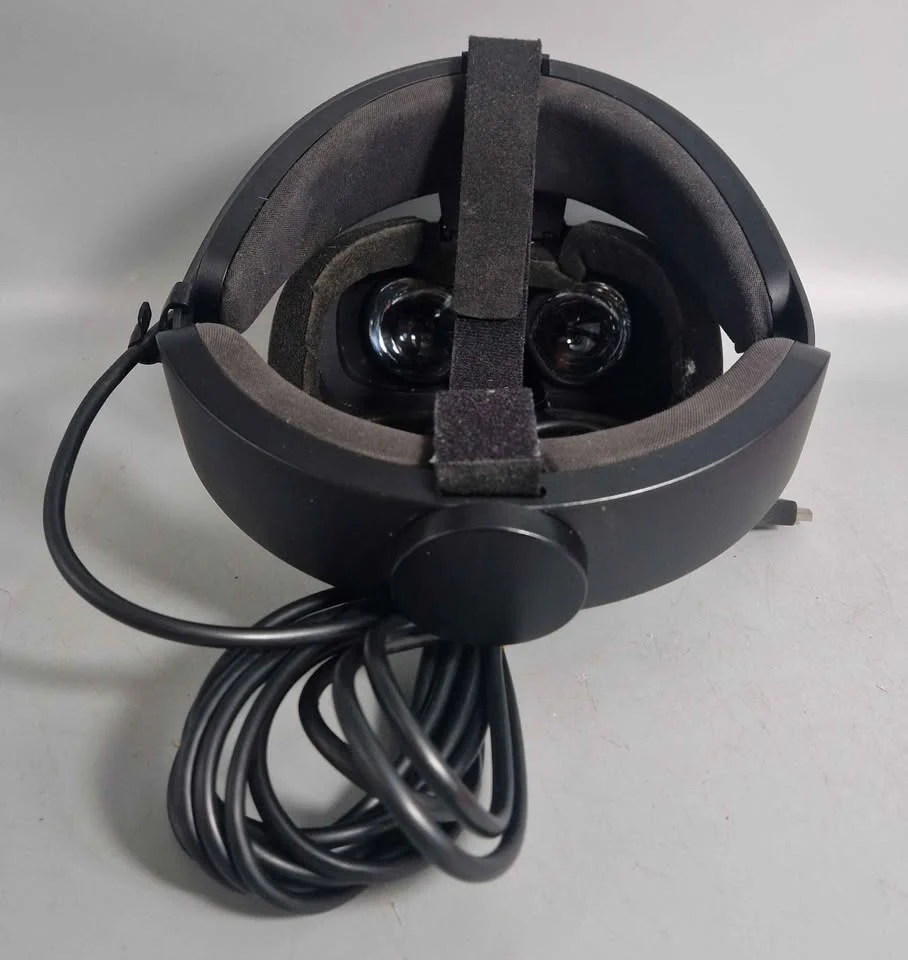 Oculus Rift S PC-Powered VR Gaming Headset (With Controllers), B - Image 3