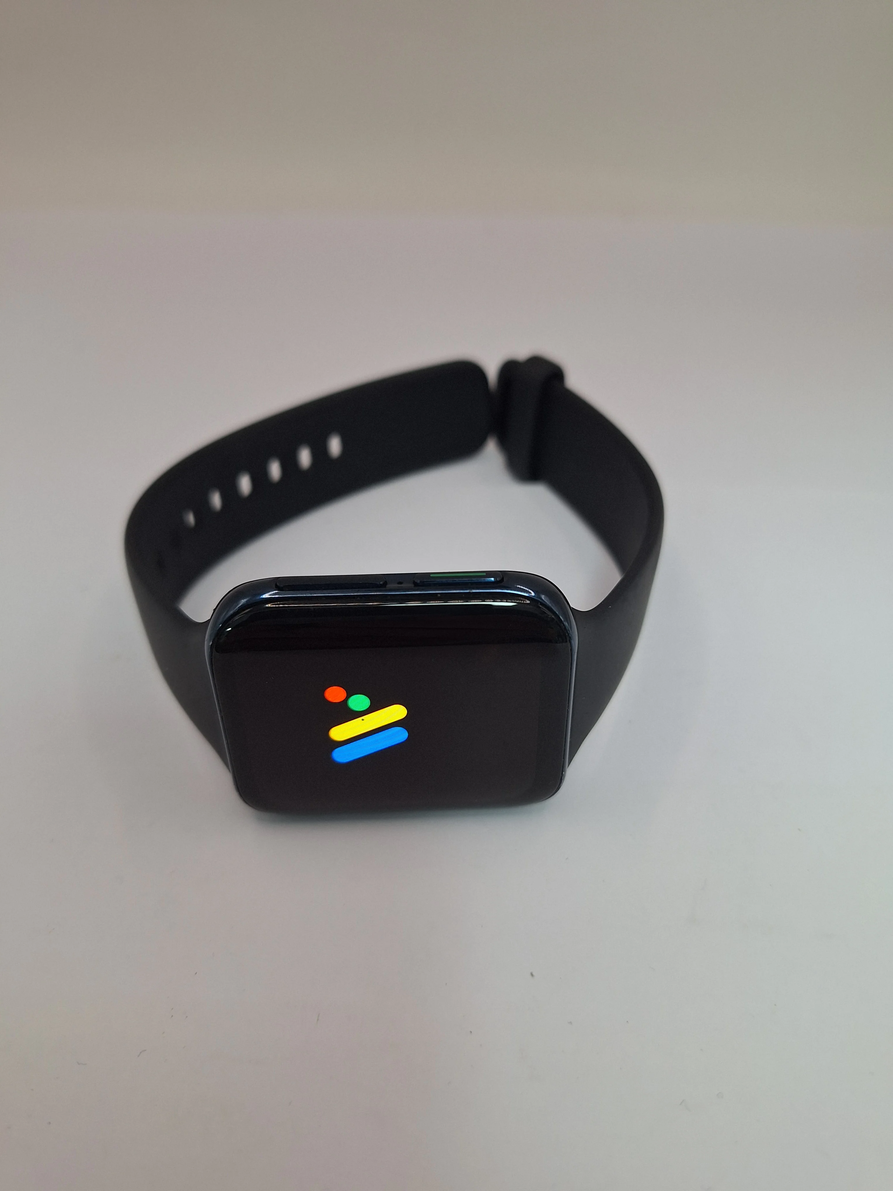 Oppo Watch 46MM Black, WiFi BLACK STRAP ,COMES WITH CHARGER ,NOT IN ORIGINAL BOX. - Image 2