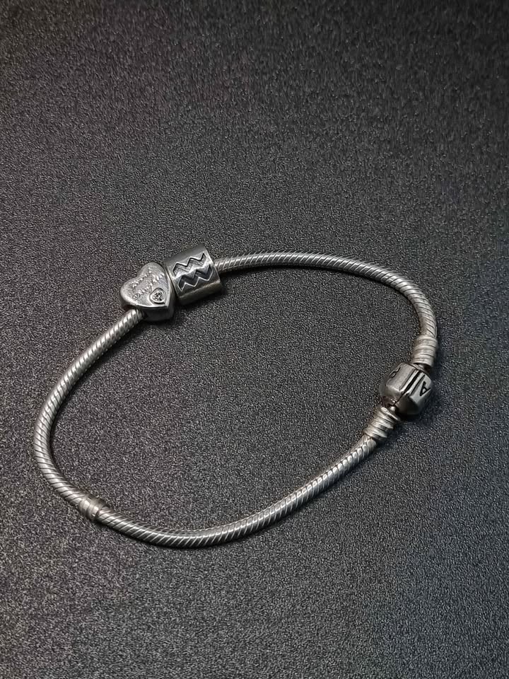 Pandora (ALE 925) Sterling Silver Charm Bracelet With 2x Charms (Granddaughter) - Boxed - 8" Long - Image 4