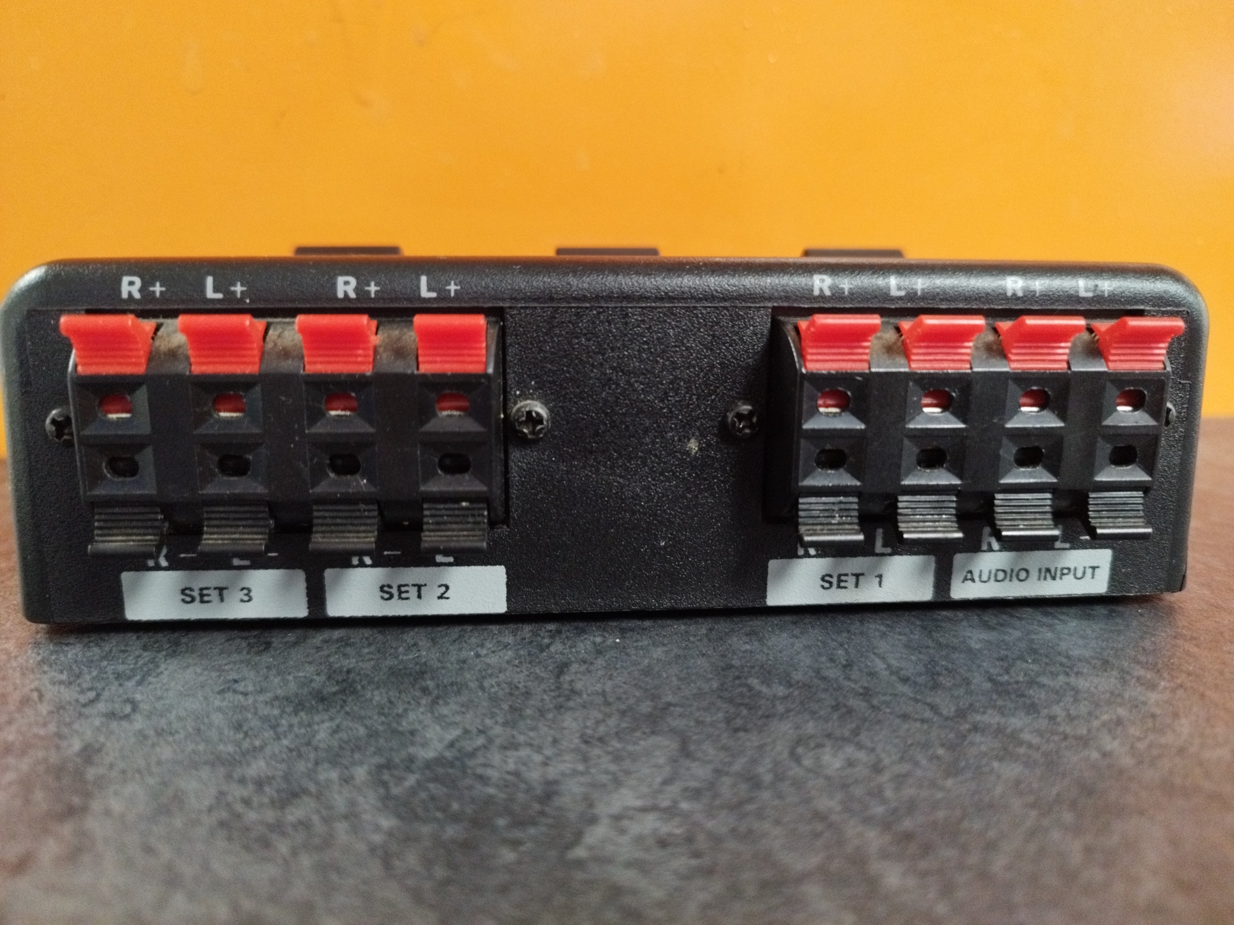 philips sbc 8293 3 way speaker switch box - Image 3