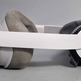 PICO 4 All-in-One VR 128GB Headset (With Controllers), - Image 2