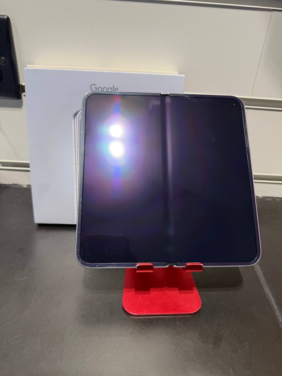 Pixel 10 Pro Fold Moonstone - 512GB - Like New - Image 4