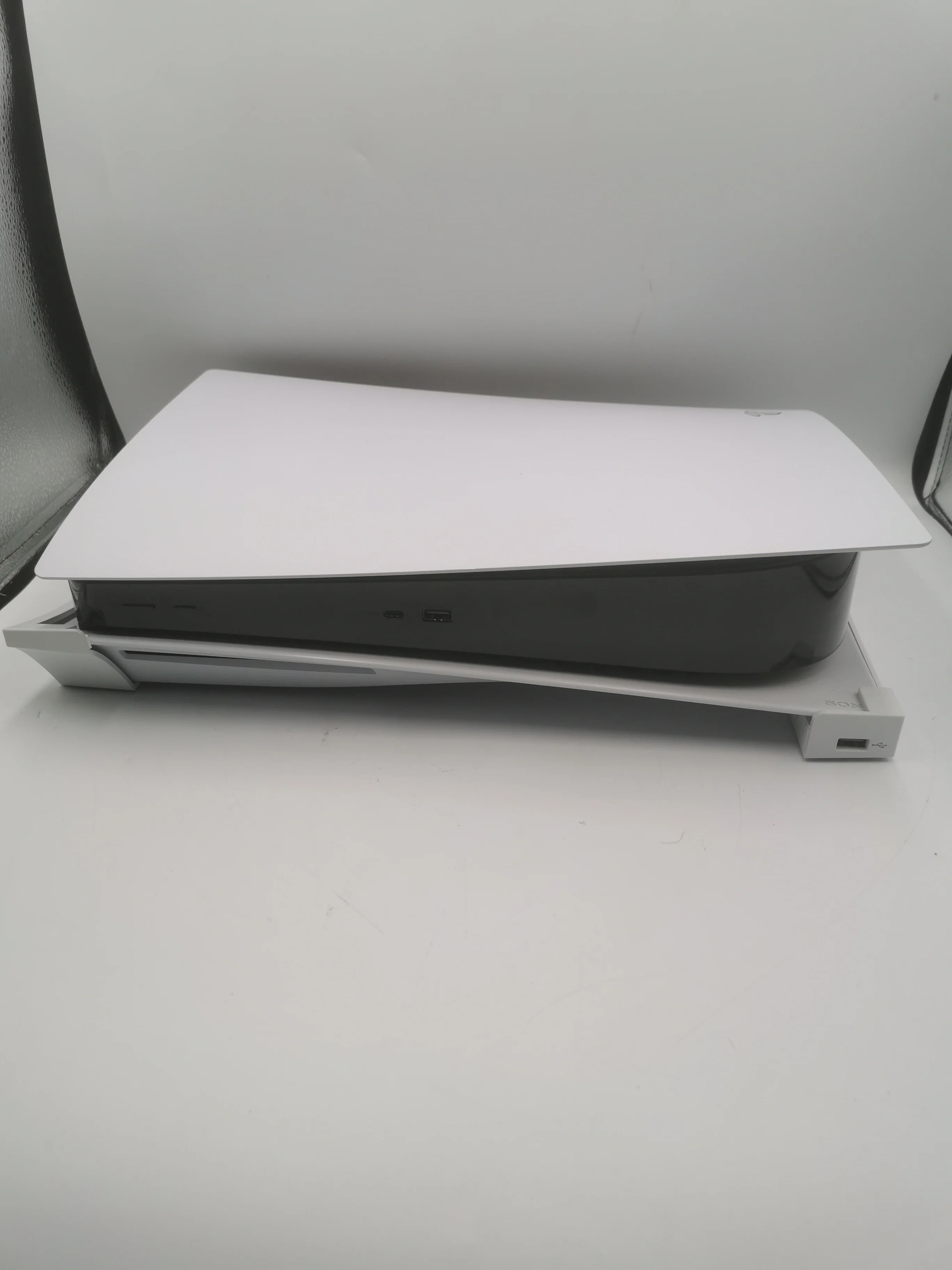 Playstation 5 Console, 825GB, White, Boxed - Image 2