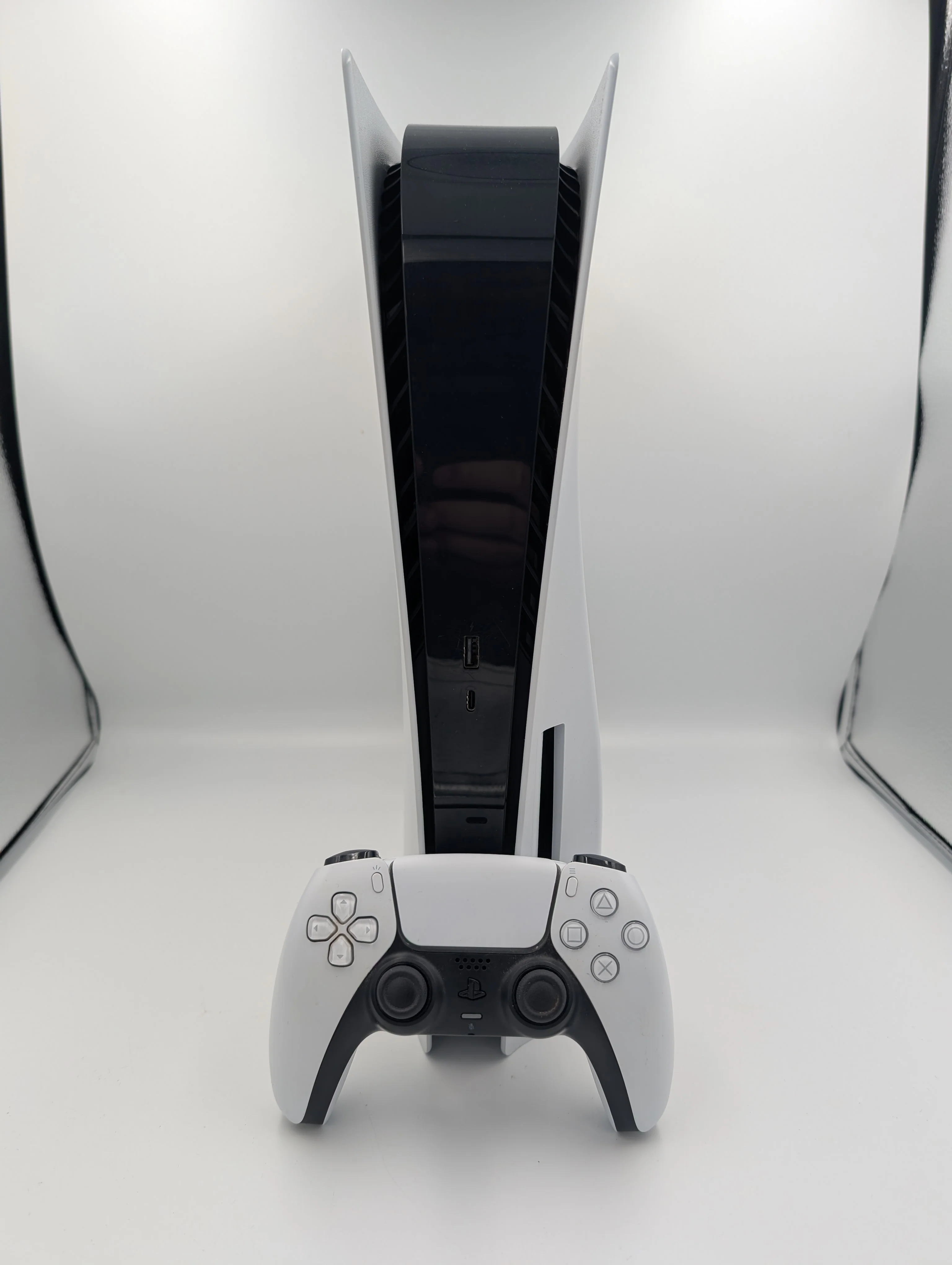 Playstation 5 Console, 825GB, White, Boxed - Image 2