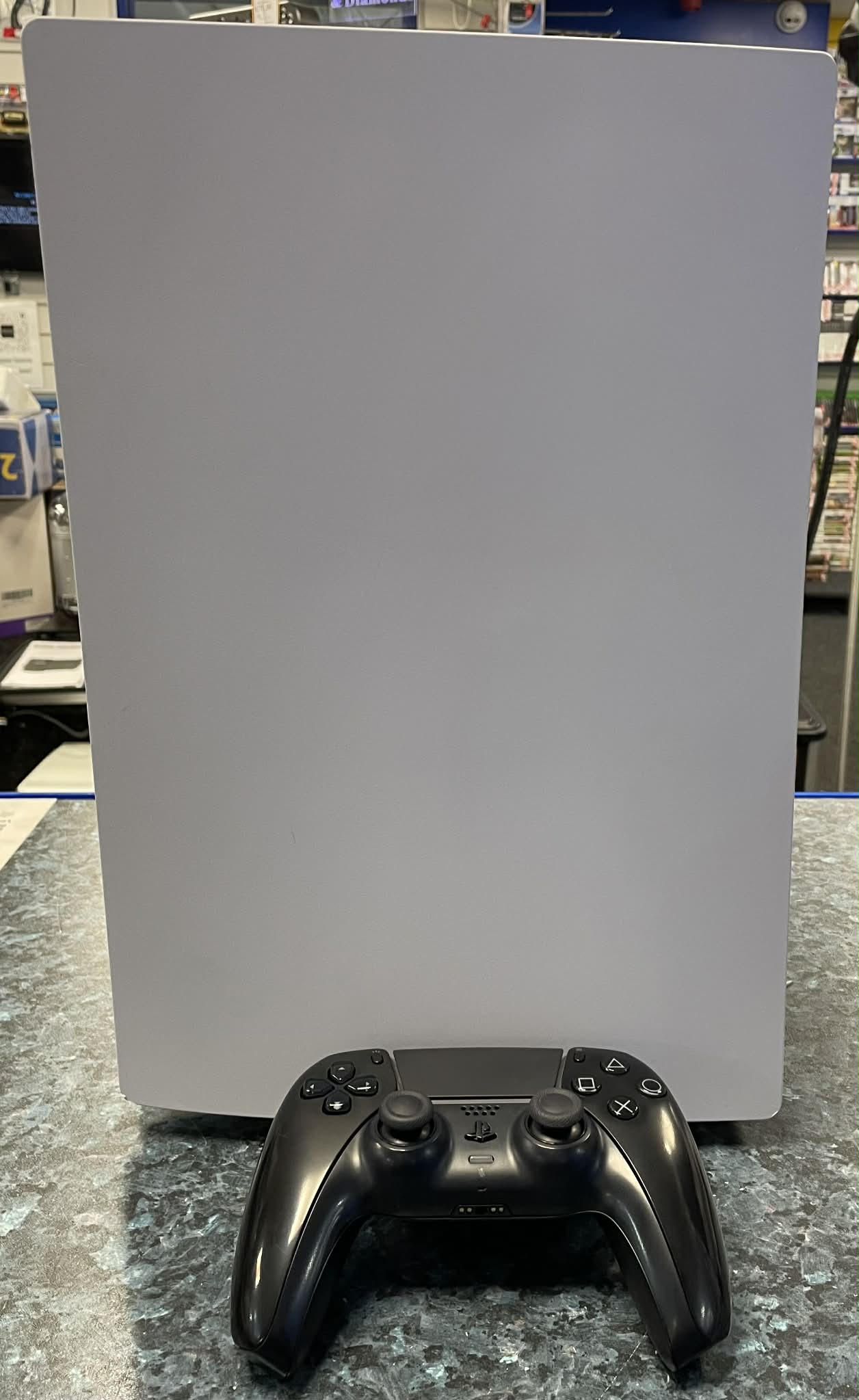 PlayStation 5 Digital - 1TB - Image 4