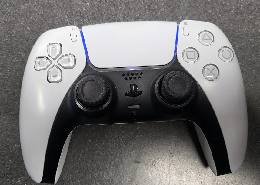 Playstation 5 Digital Edition Console - 825GB - With White Controller - Image 3