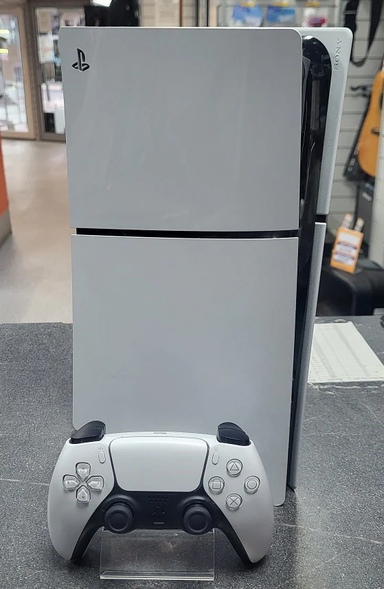 PlayStation 5 Slim Digital Console - 1TB - White - with controller