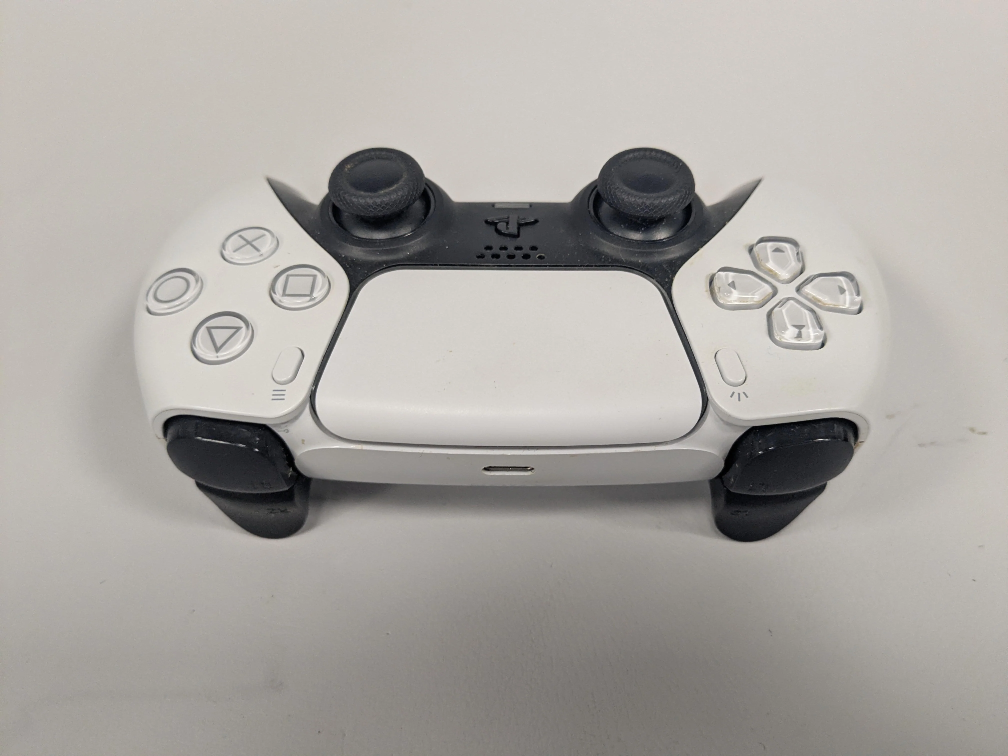 PlayStation DualSense Wireless Controller - Image 3