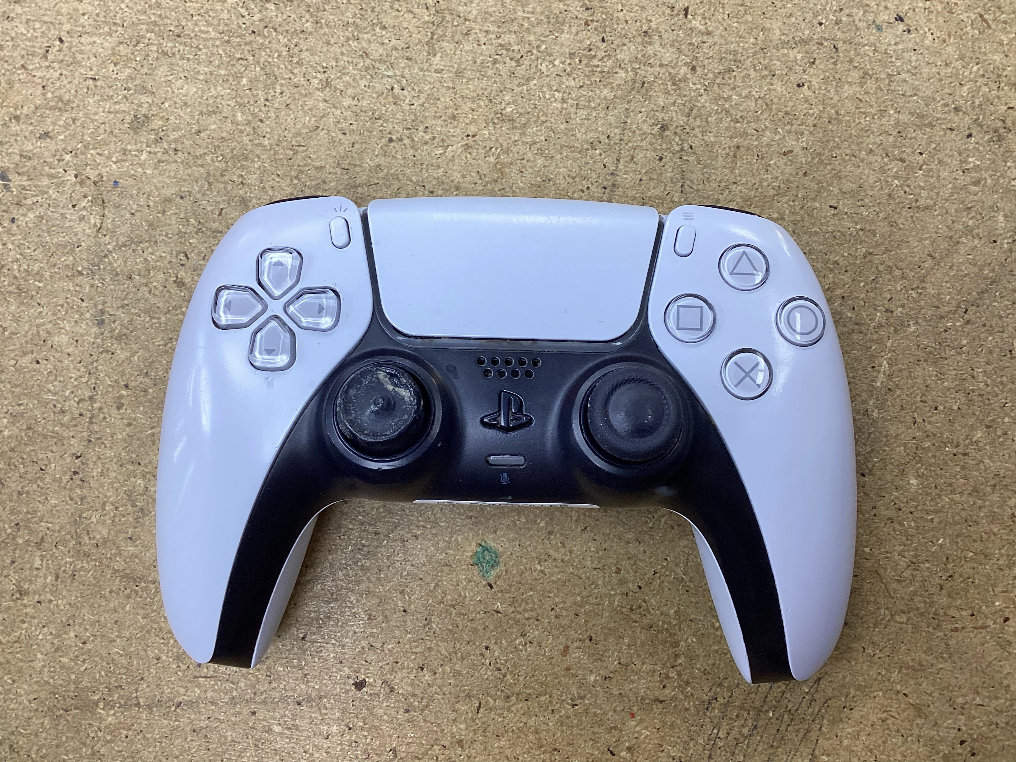 PlayStation DualSense Wireless Controller - Image 2