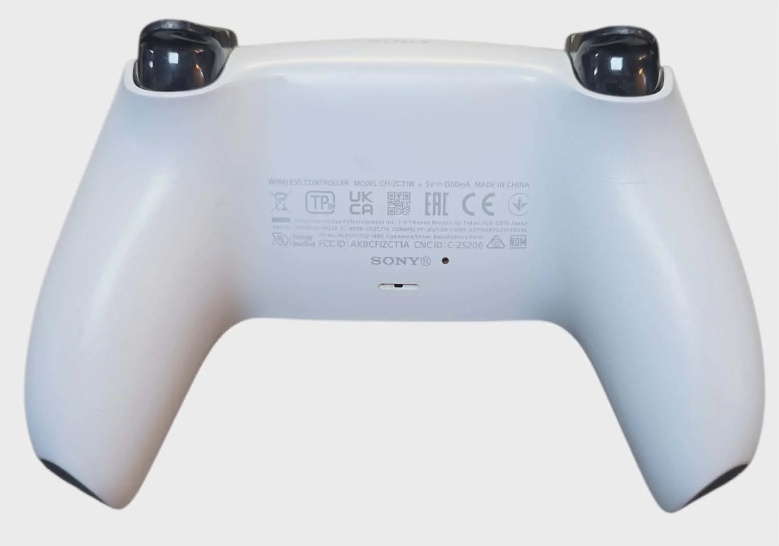 PlayStation DualSense Wireless Controller - Image 4