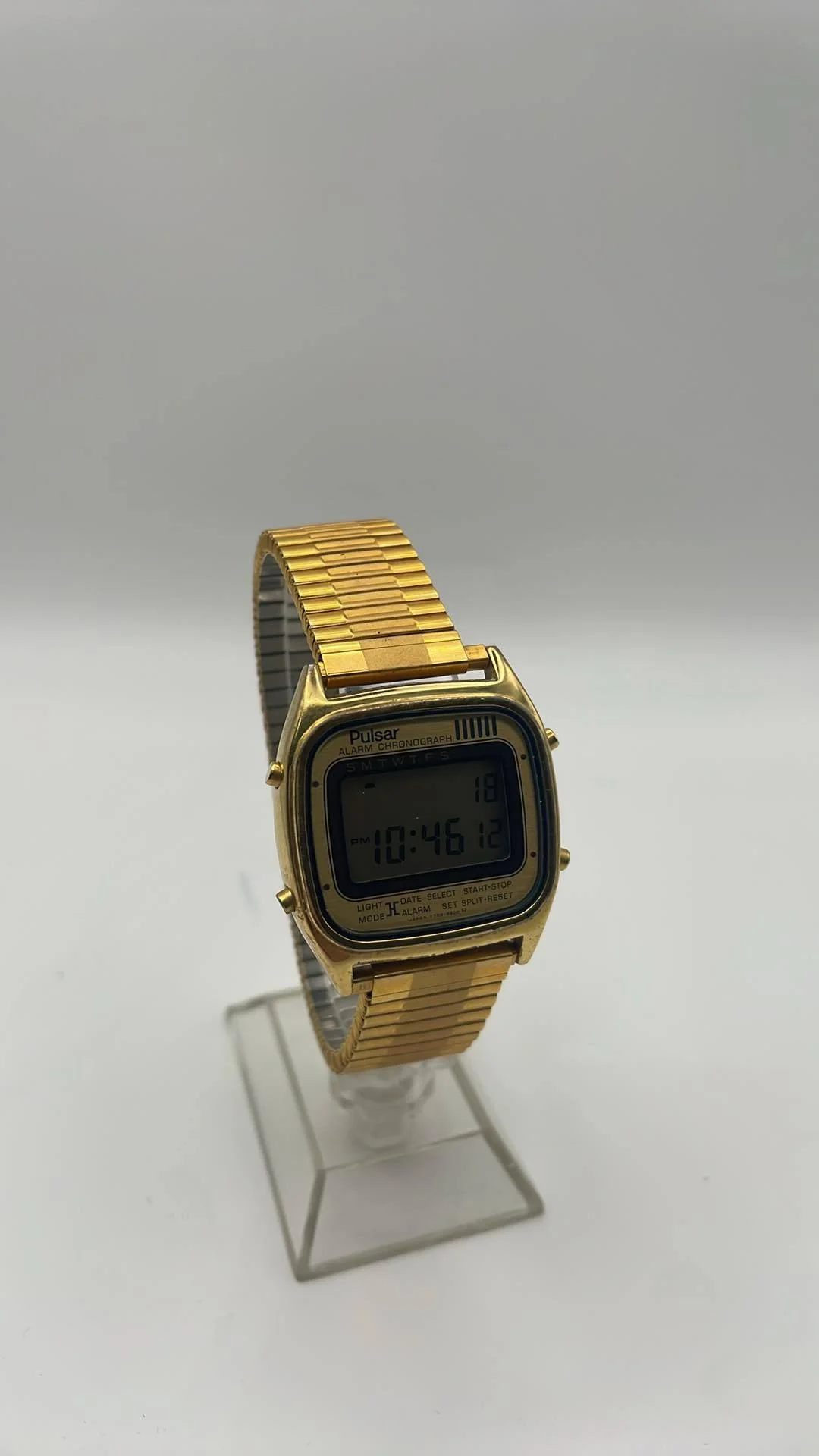 Pular watch