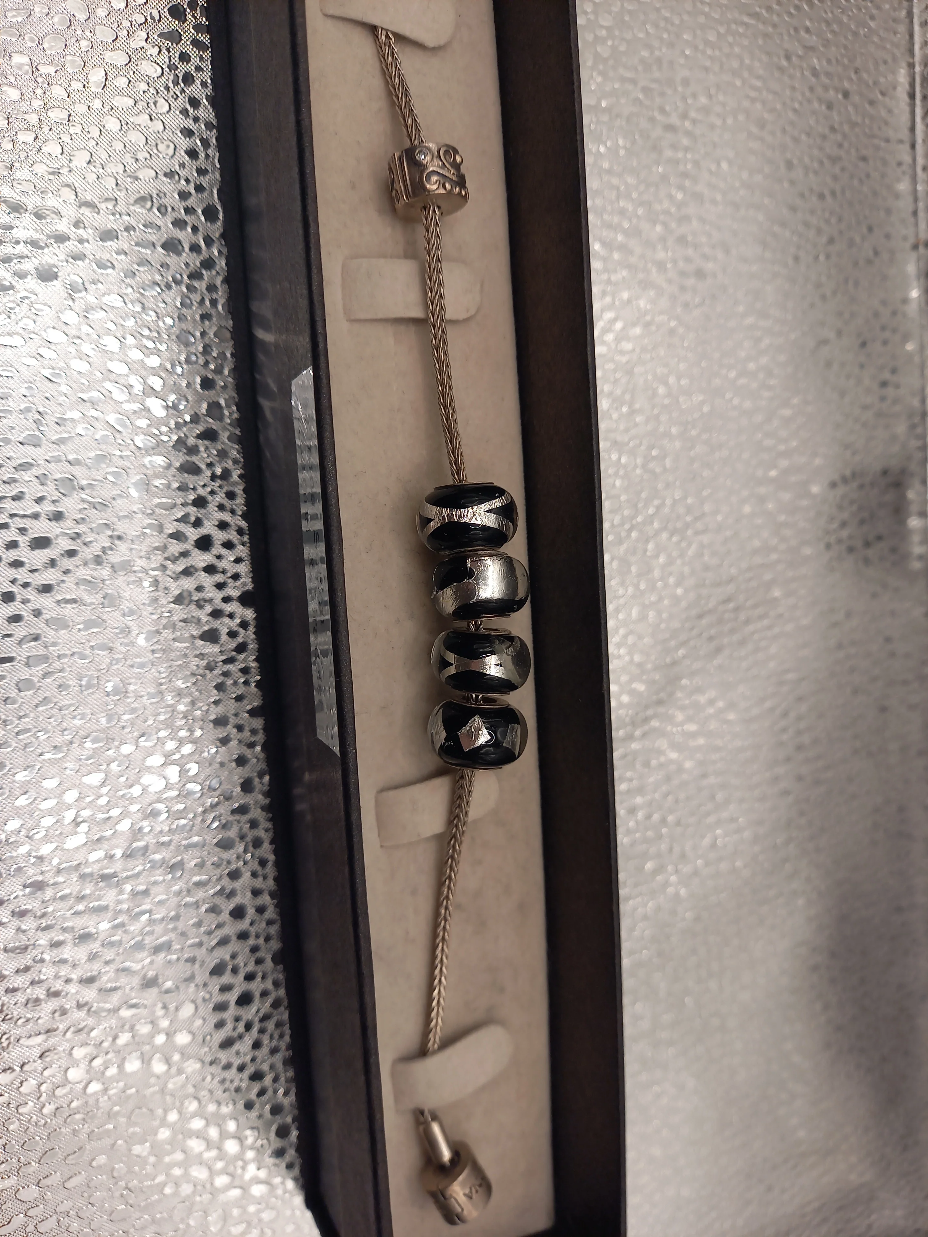 Rhona Sutton Bracelet With 9 Charms - Image 2