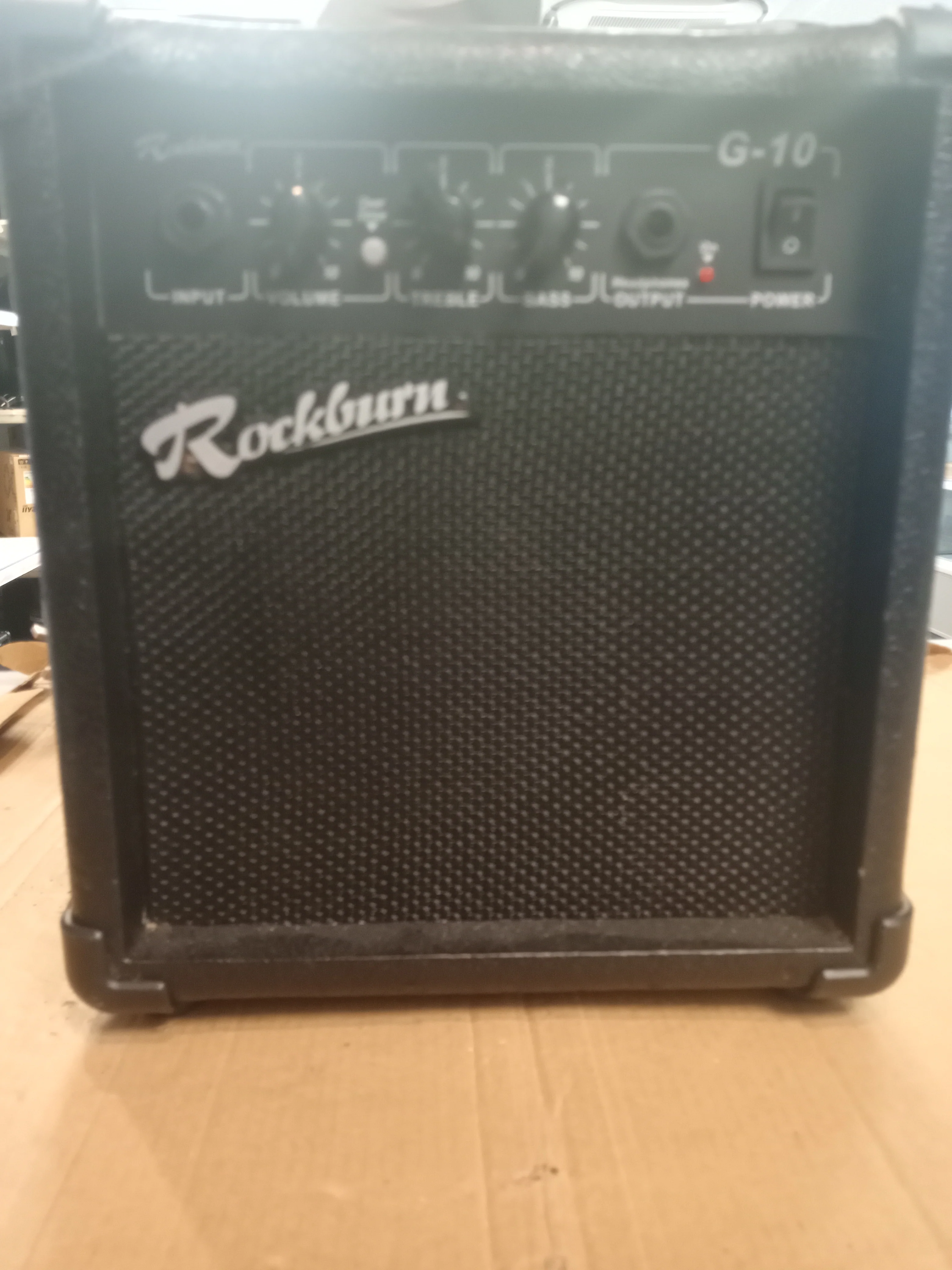Rockburn FG10 10W Guitar Amplifier - Image 2