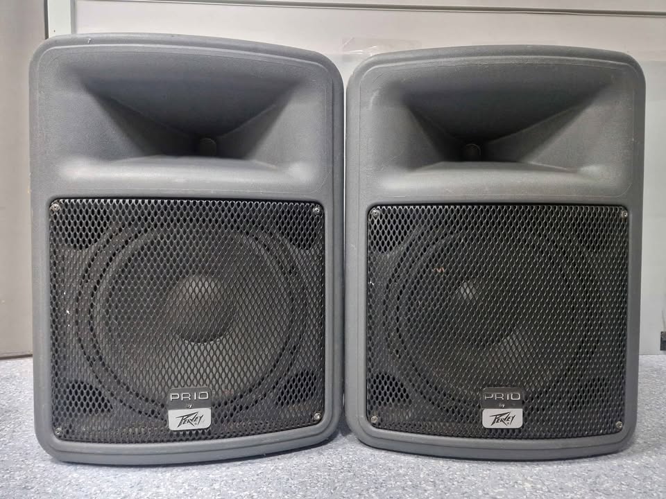 SALE: Peavey Pr10 Speakers Pair 400W*COLLECTION ONLY*