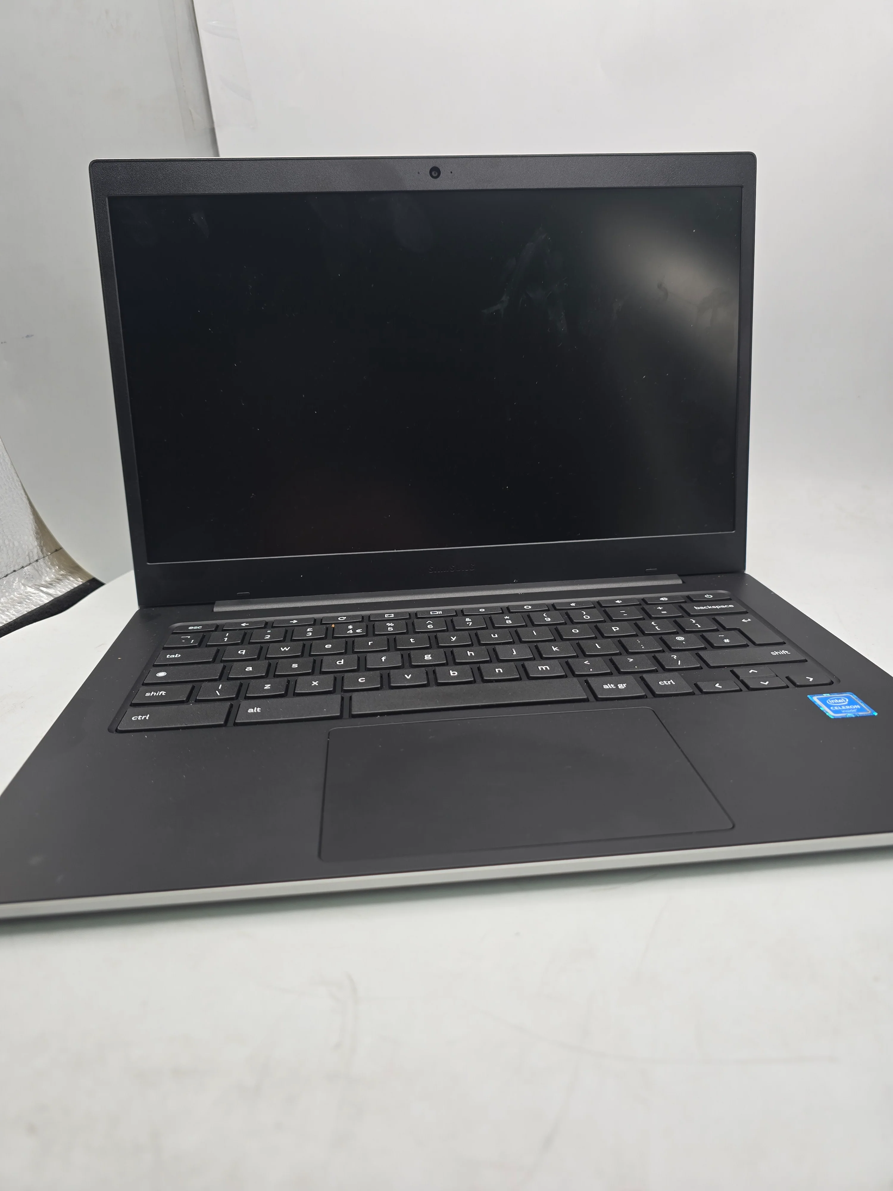 samsung chromebook celeron 4gb  64gb silver *24 month warranty*