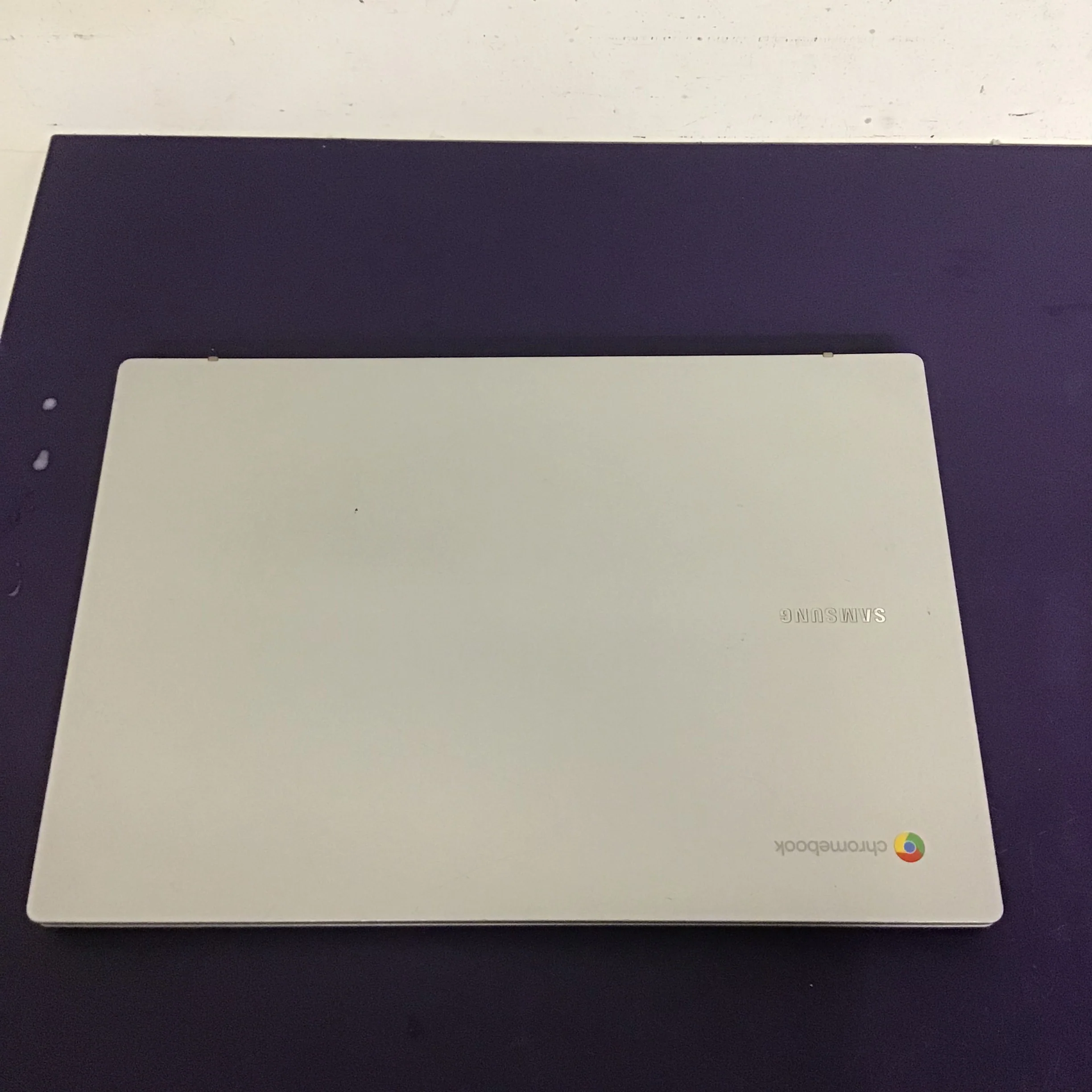 Samsung Chromebook (no charger) - Image 2