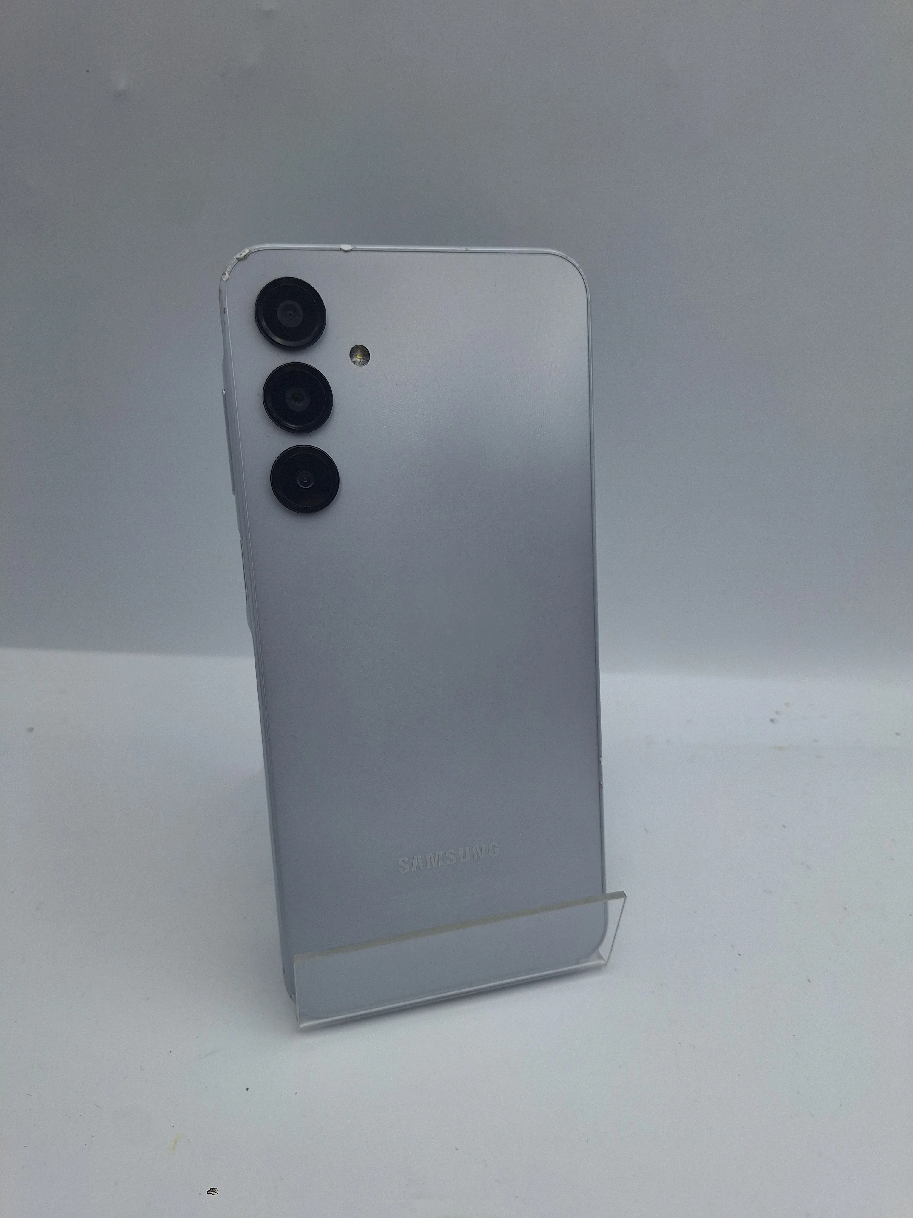 Samsung Galaxy A16 128GB white smartphone unlocked unboxed - Image 2