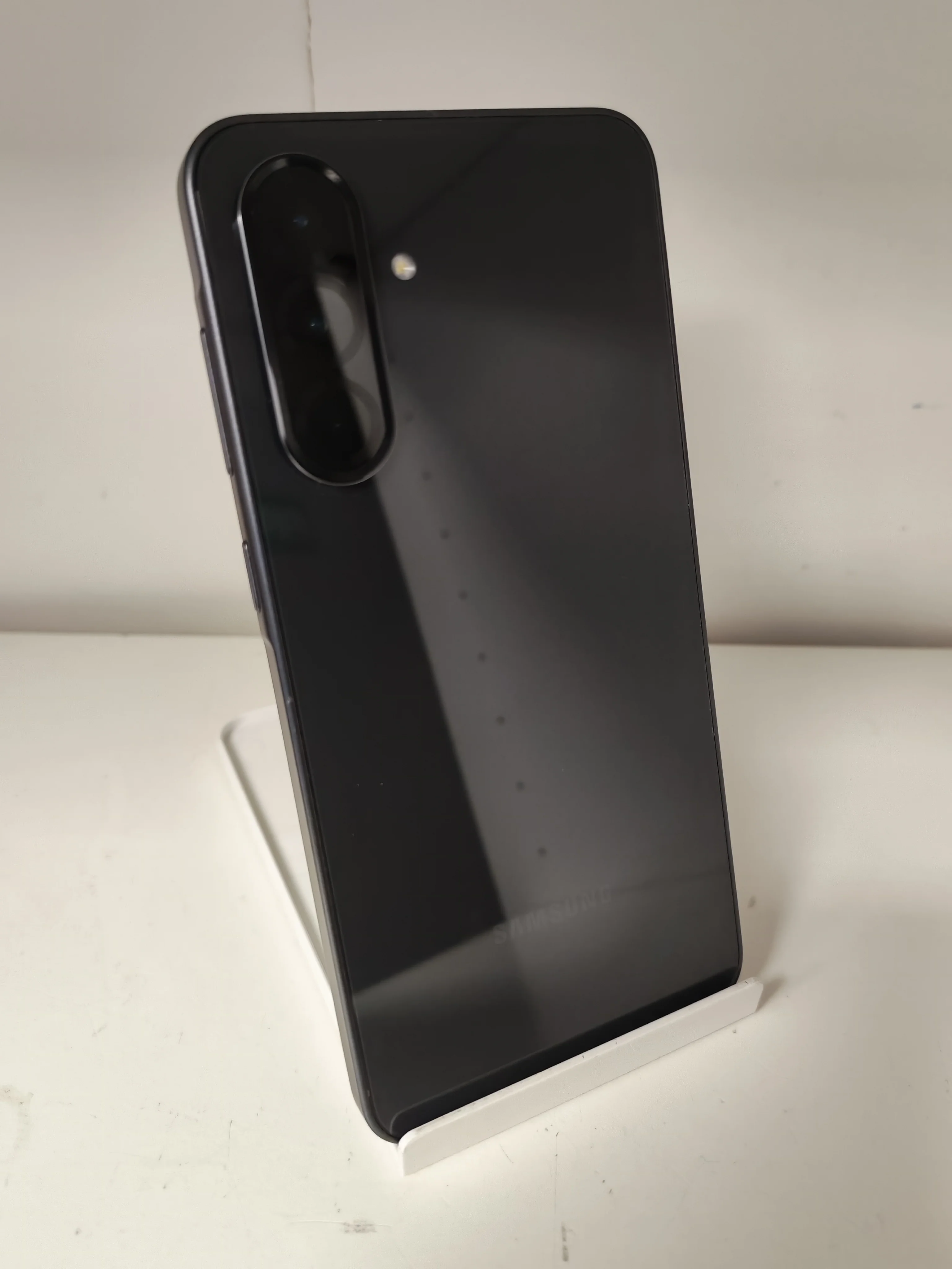 Samsung Galaxy A36 - 128GB - Black - Unlocked - Great Yarmouth - Image 2