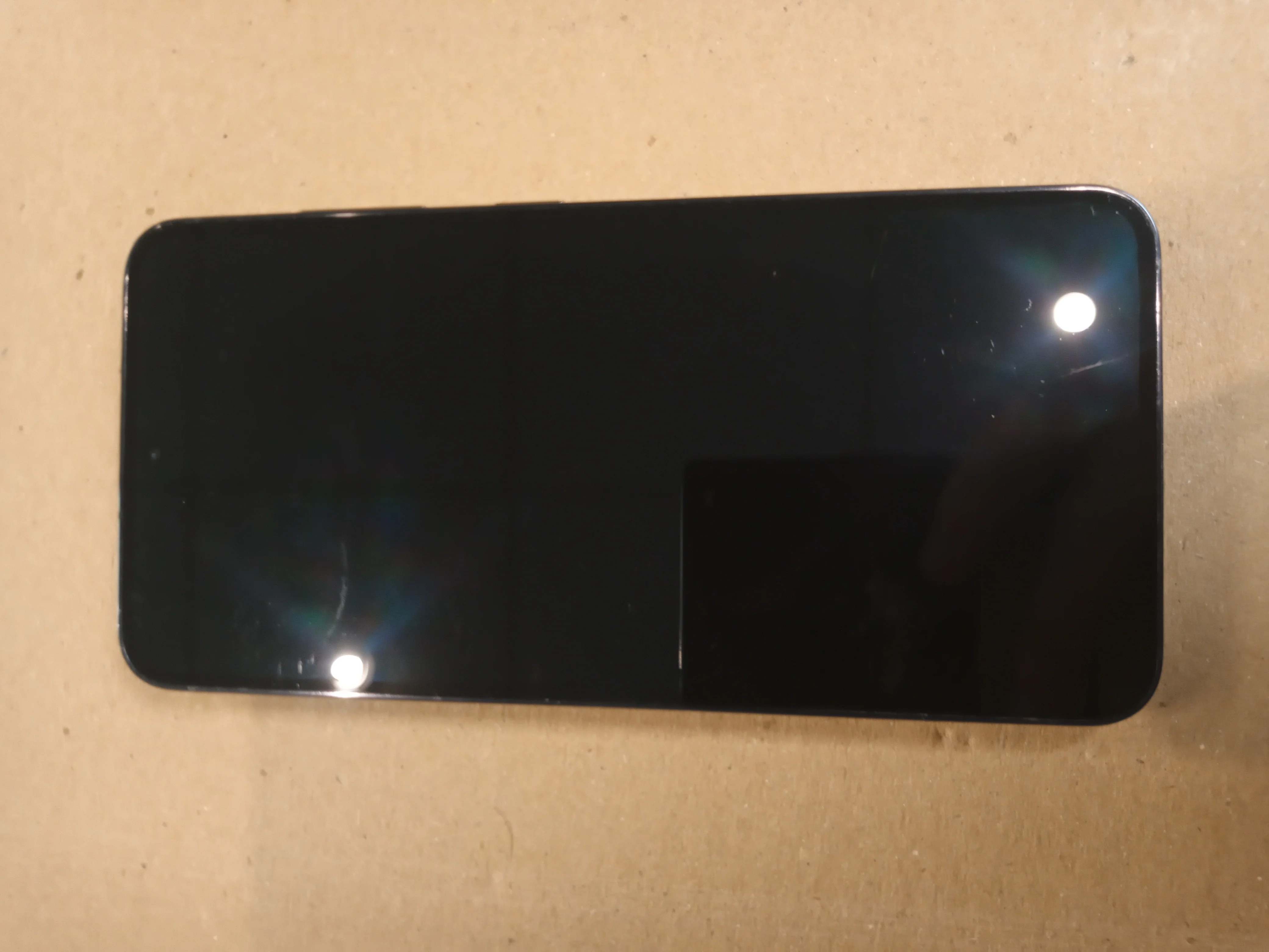 Samsung Galaxy S23 - Image 2