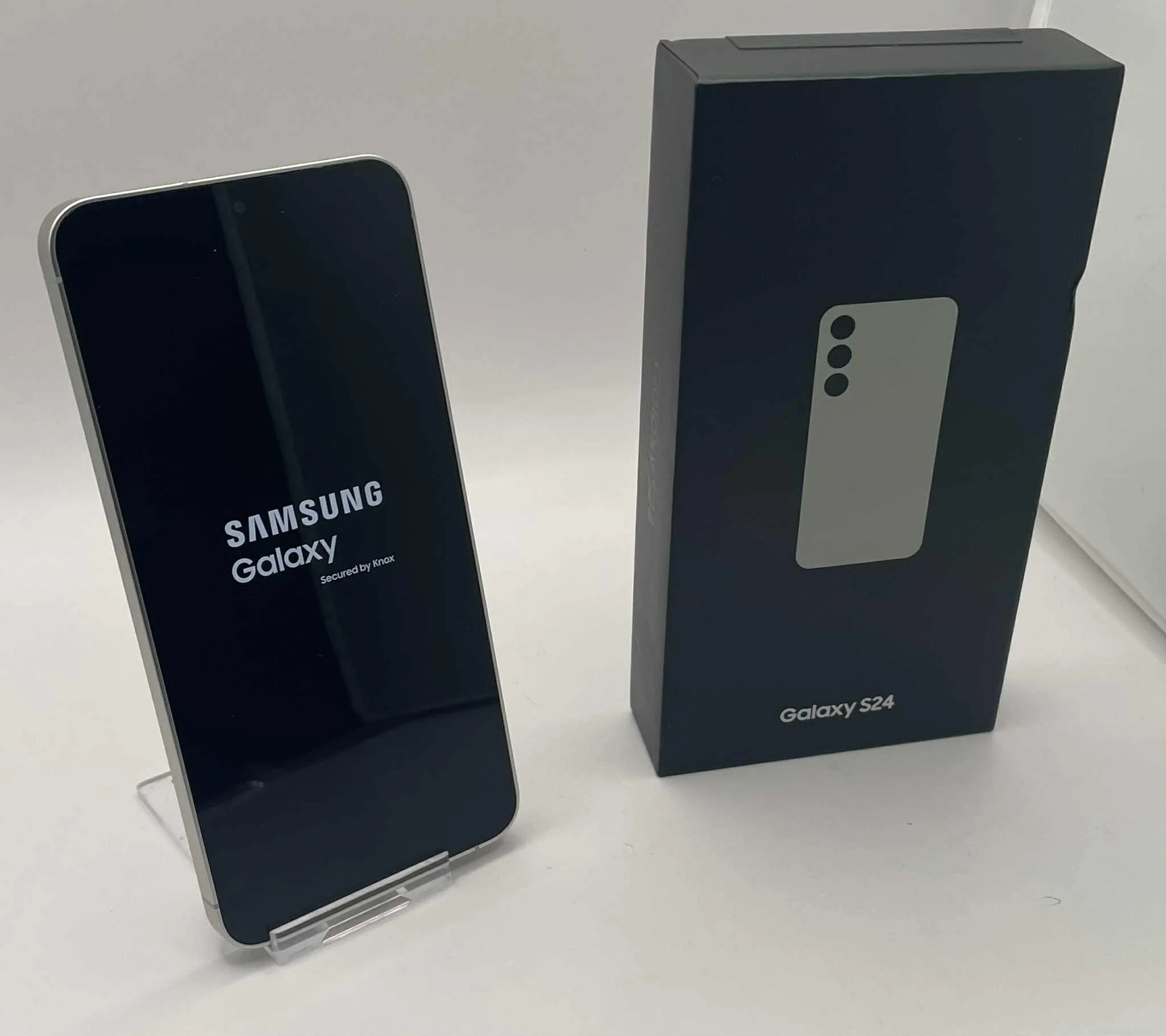 Samsung Galaxy s24-128gb - Image 3