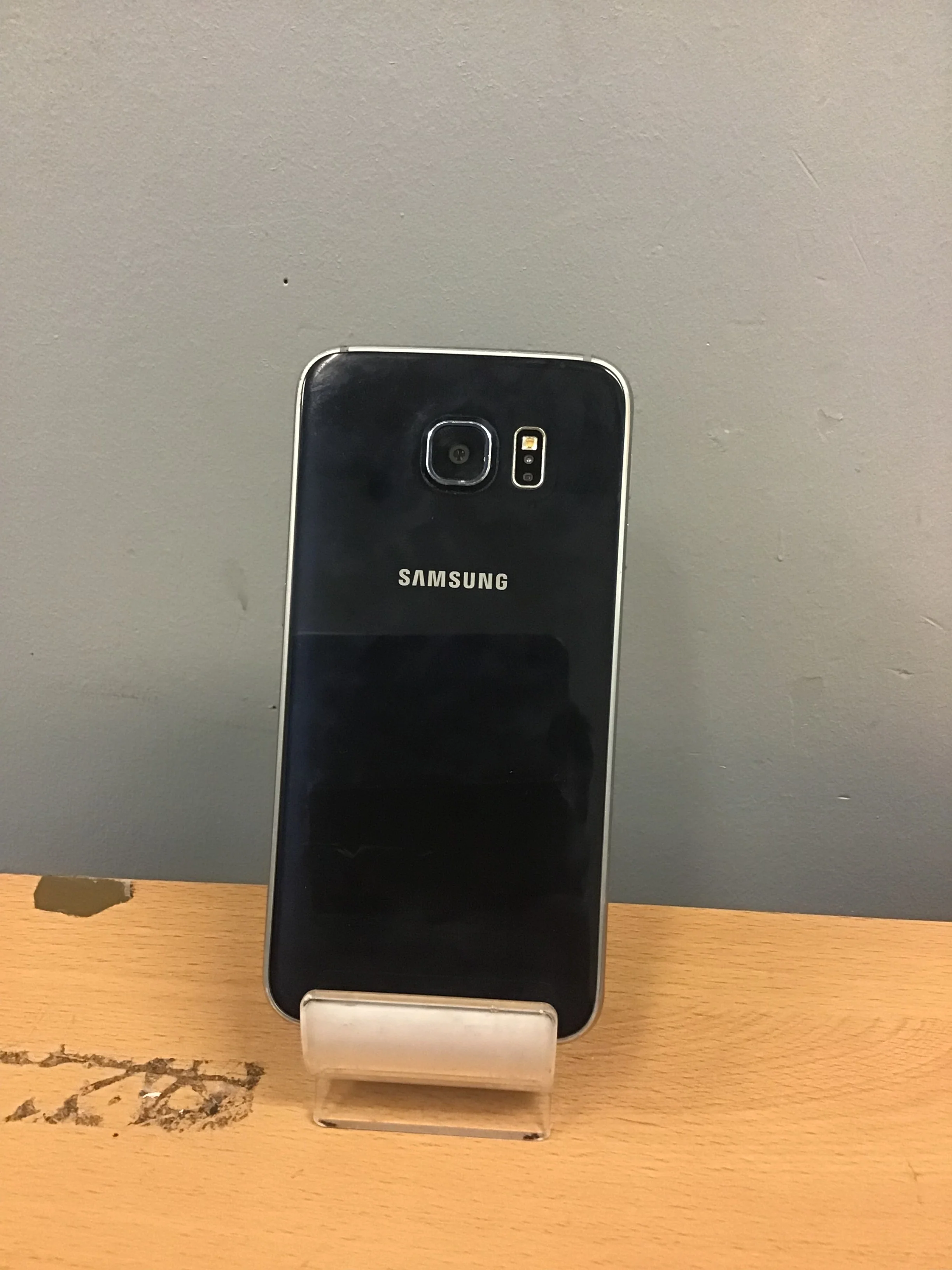 Samsung Galaxy S6 - Image 3