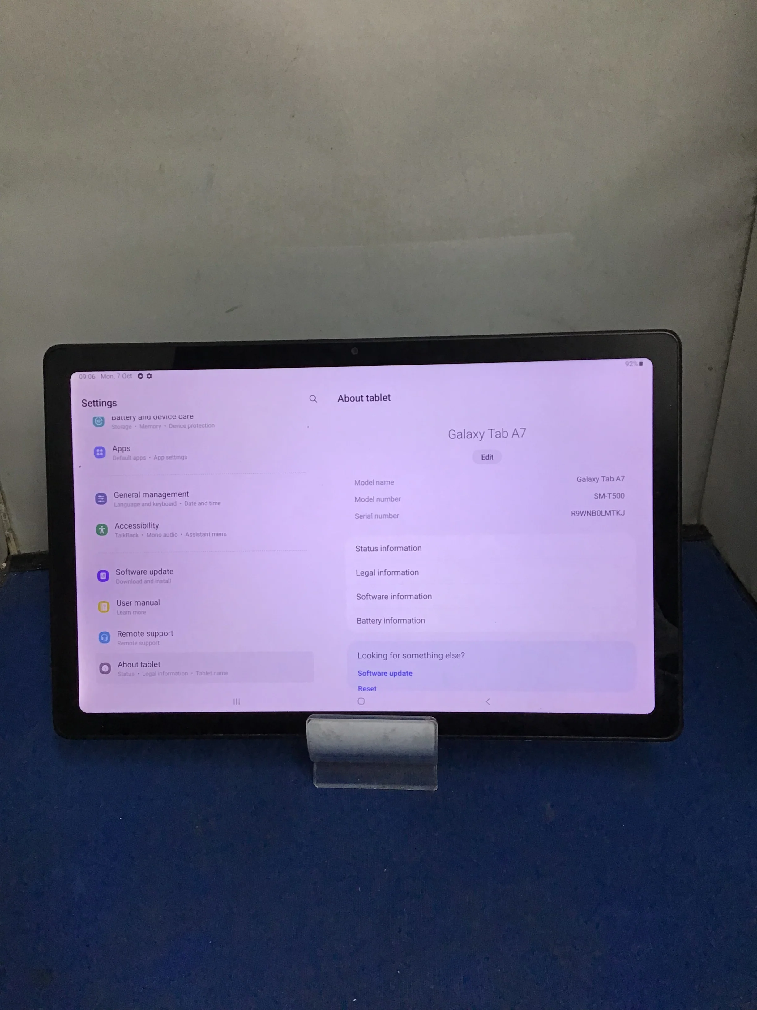 Samsung Galaxy Tablet A7 - 32GB Storage