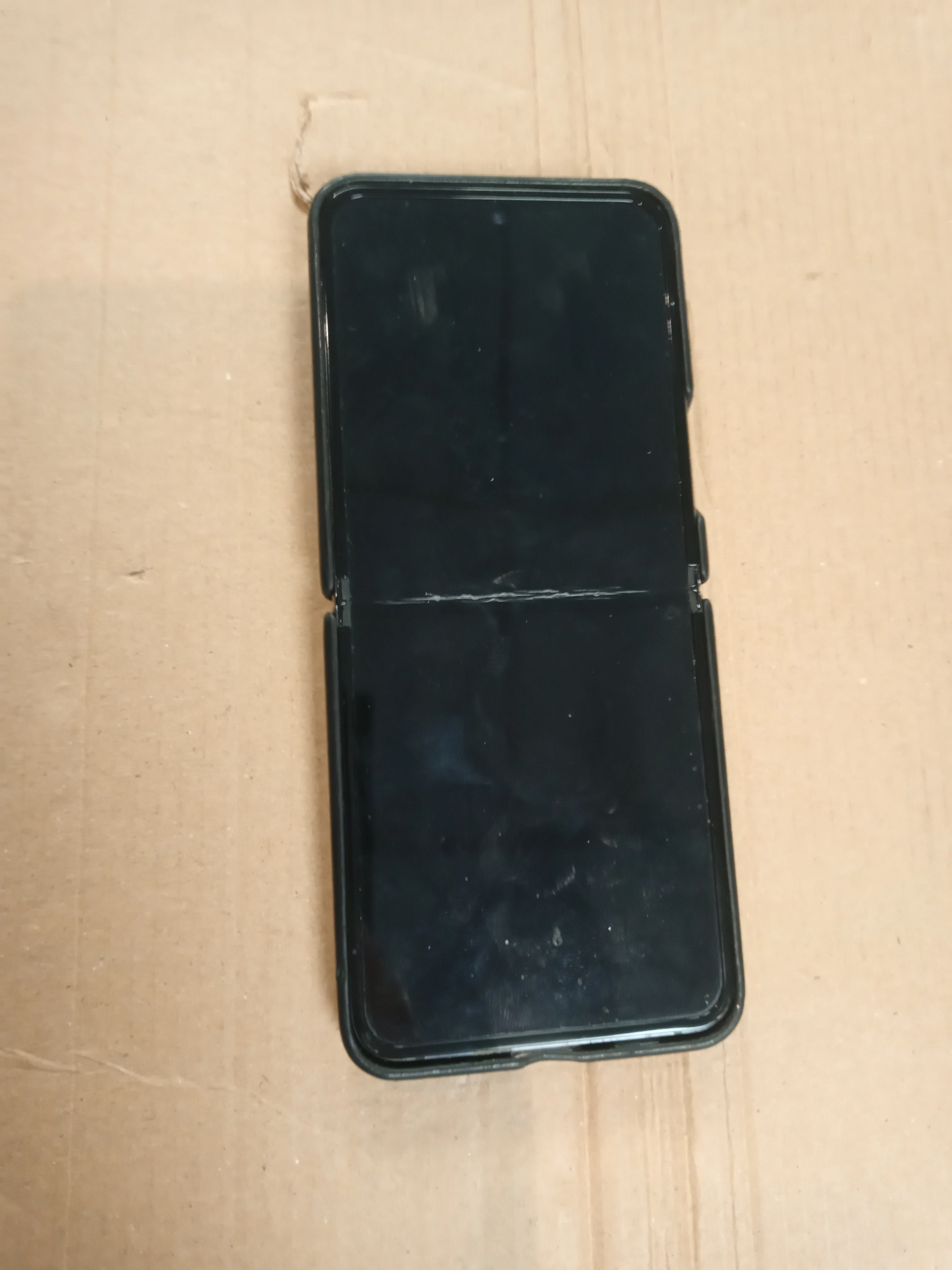 Samsung Galaxy Z Flip4 128gb - Image 2