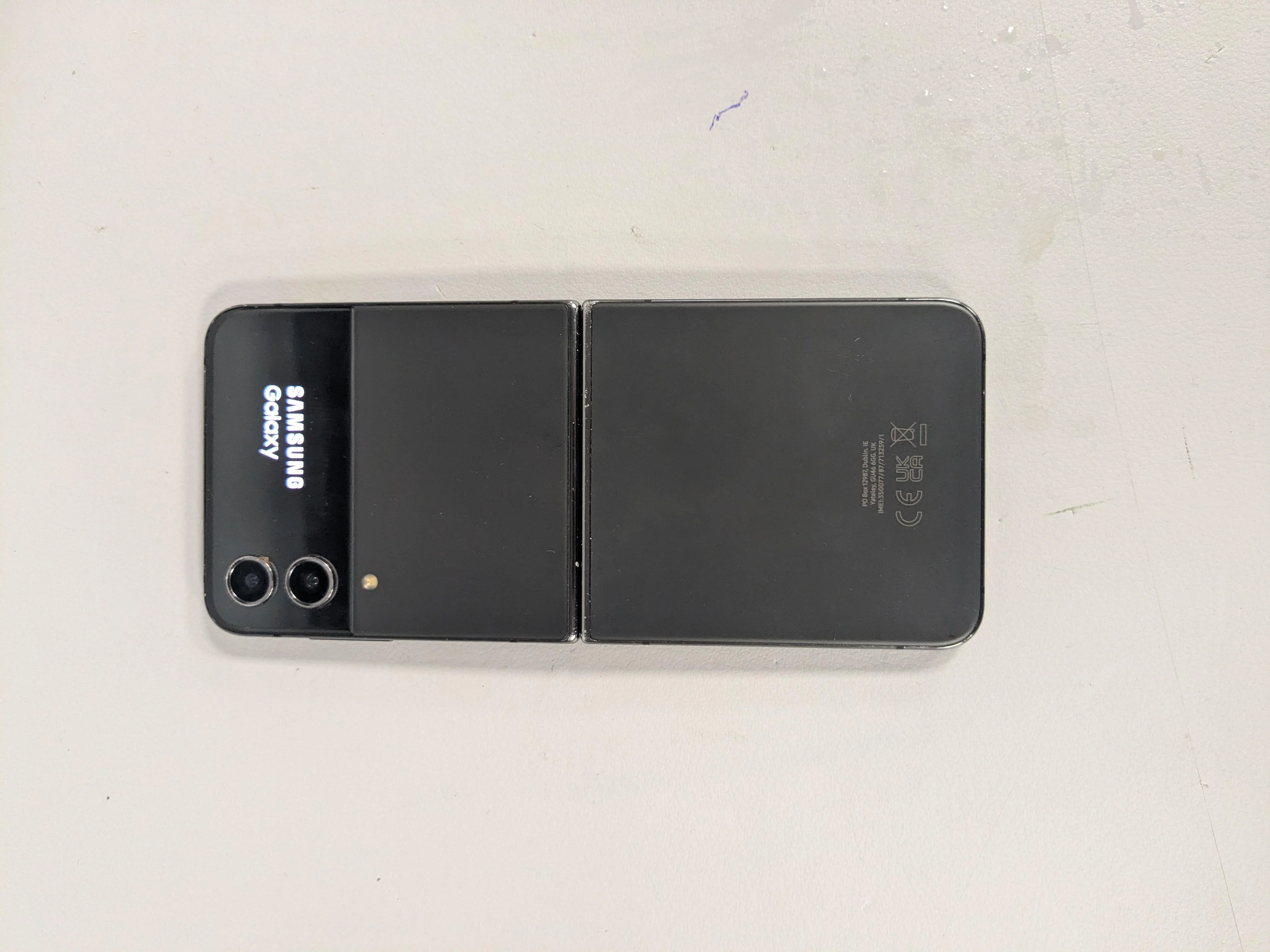 Samsung Galaxy Z Flip4 128GB Any Network - Image 4