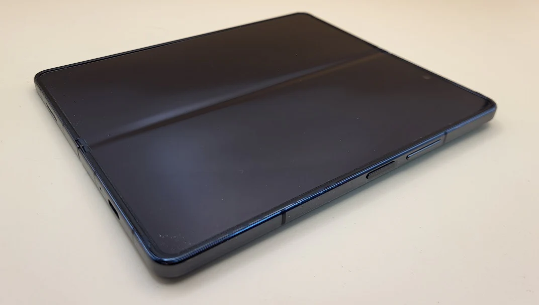 Samsung Galaxy Z Fold5 - 256GB - Phantom Black - Boxed - Image 4