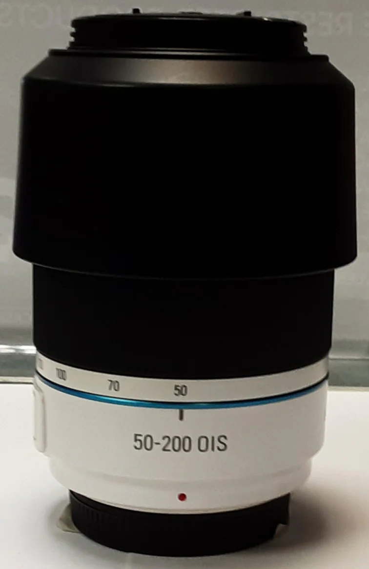 Samsung large lens 50-200 Ois - Image 4