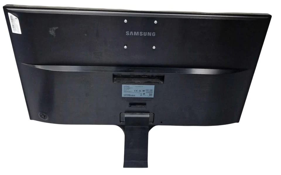 Samsung U28E590D UHD 4K Monitor, C - Image 3