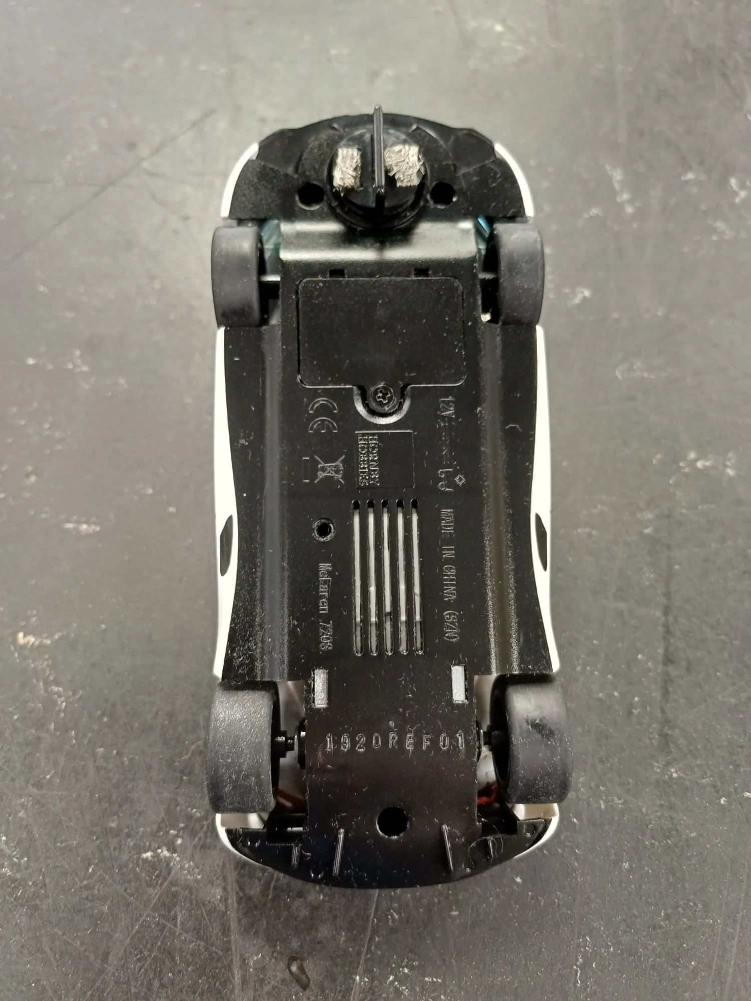 Scalextric Mclaren 720s Police Car - Image 3