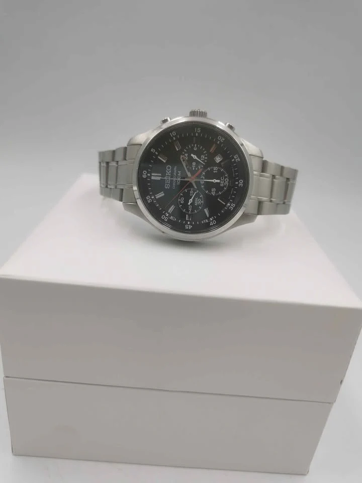 Seiko 4T53-00B0 Men's Stainless Steel Quartz Watch With Original Box - Image 2