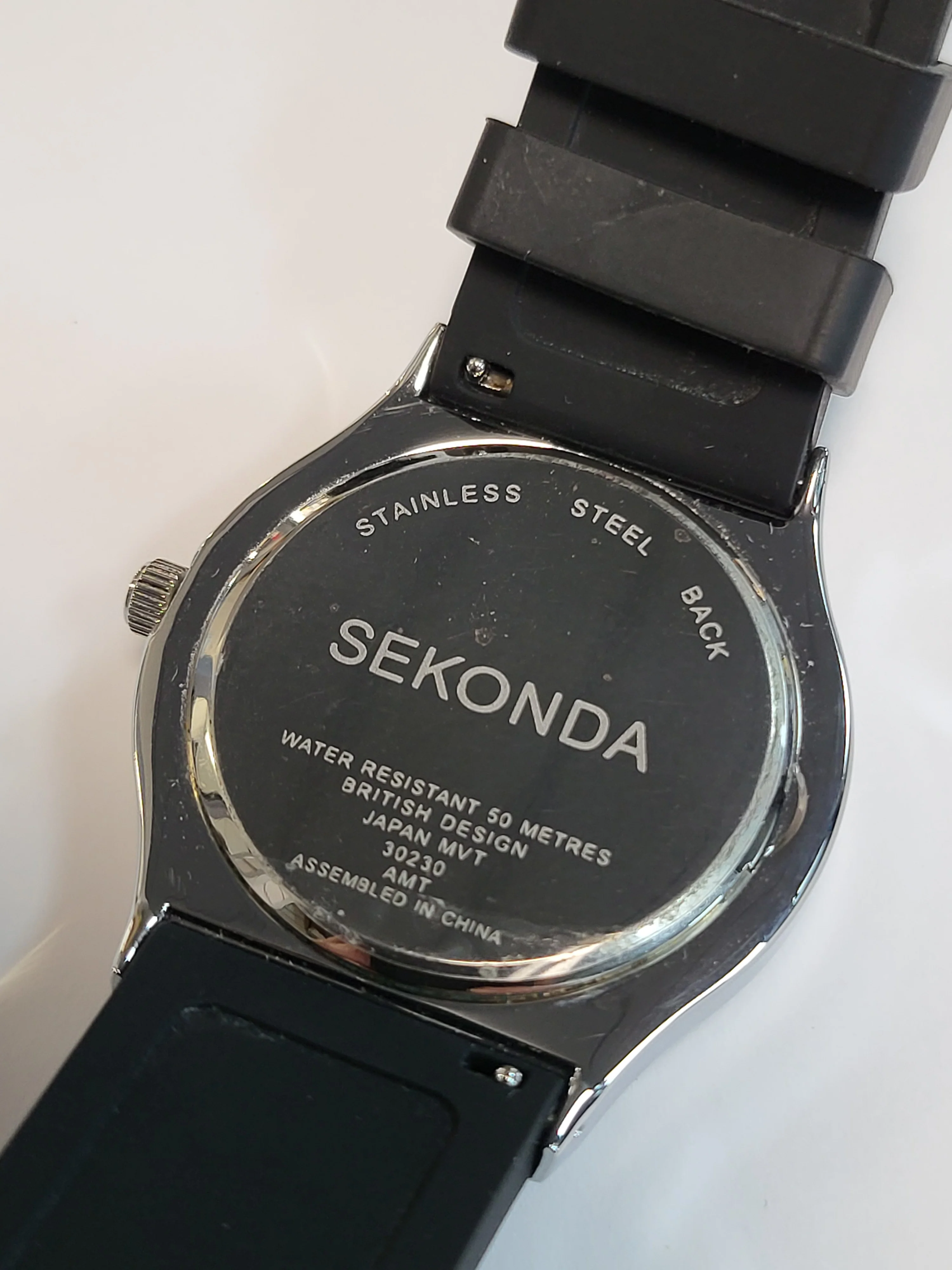 Sekonda Titan Men’s Watch | Silver Alloy Case & Black Silicone Strap with Black Dial | 30230 - Image 4