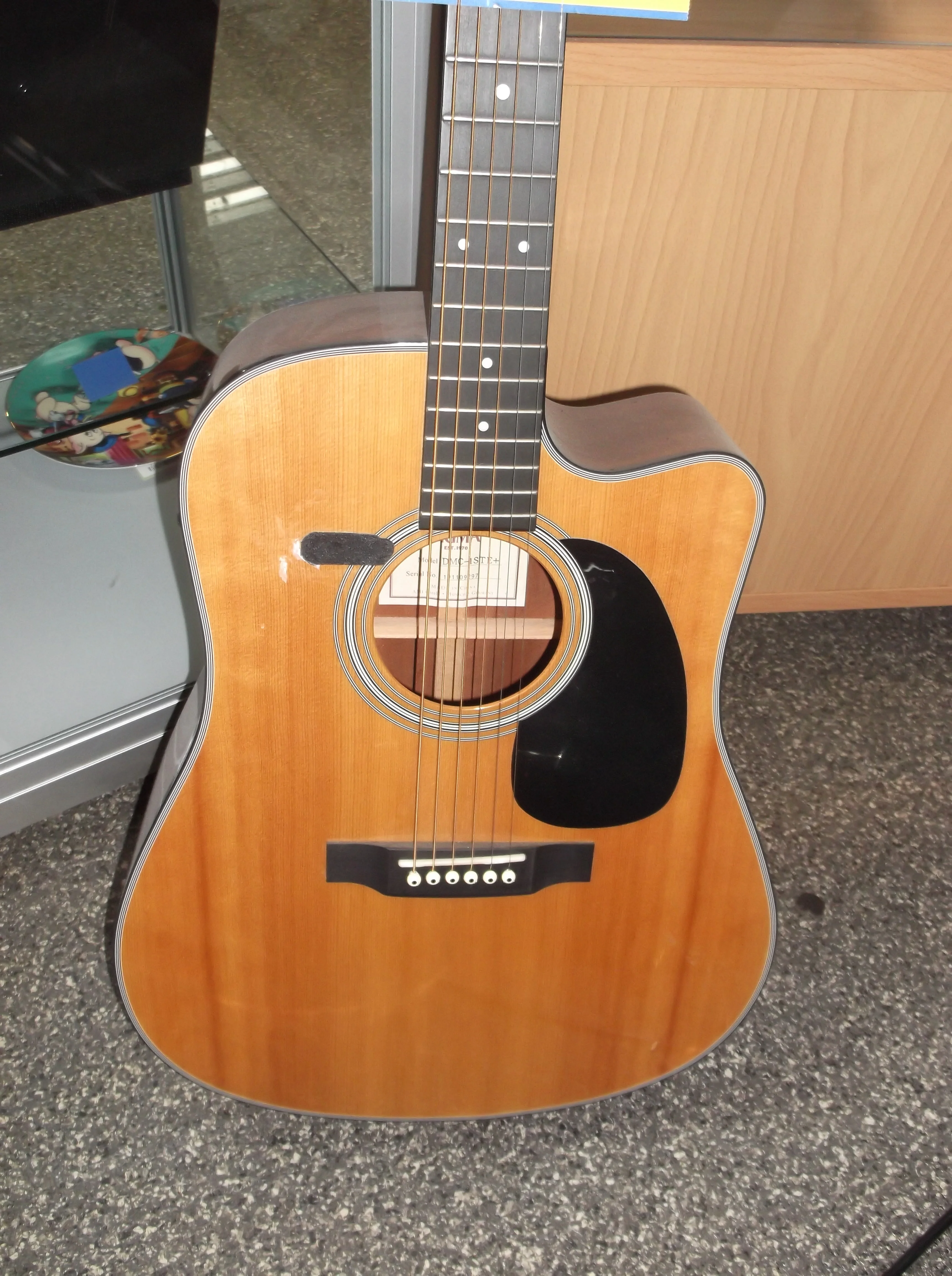 Sigma DMC-0E Electro-Acoustic Guitar - Image 2