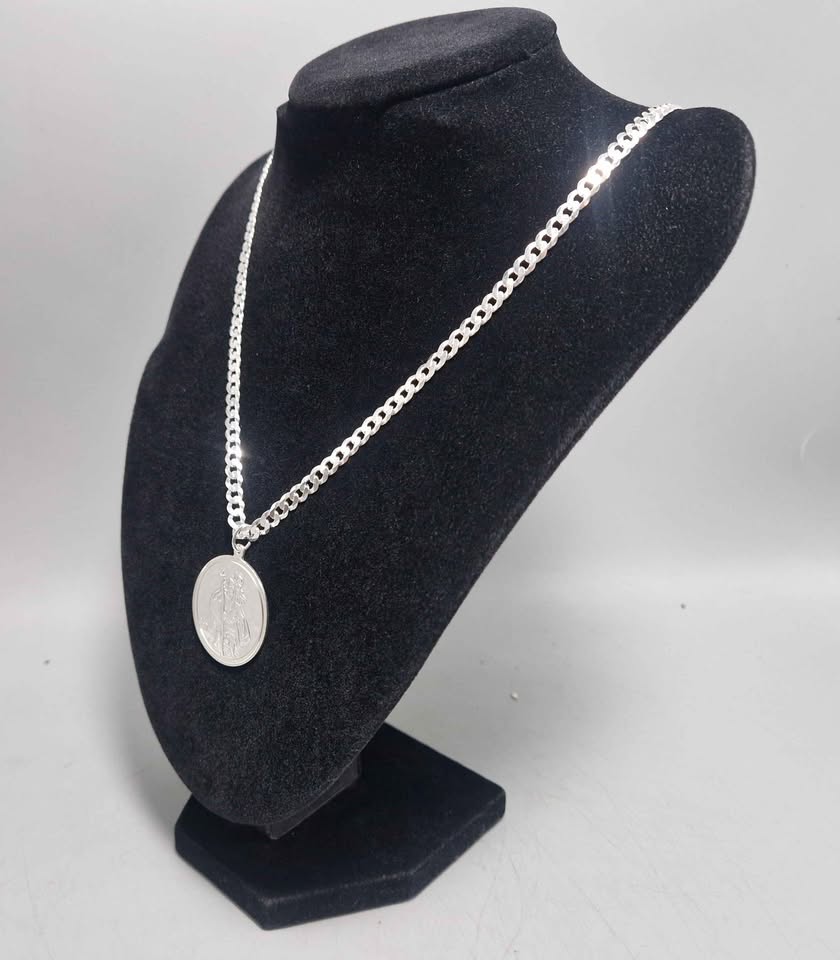 Silver Chain, 25.9g, 24" in length with Silver Pendant - Image 4