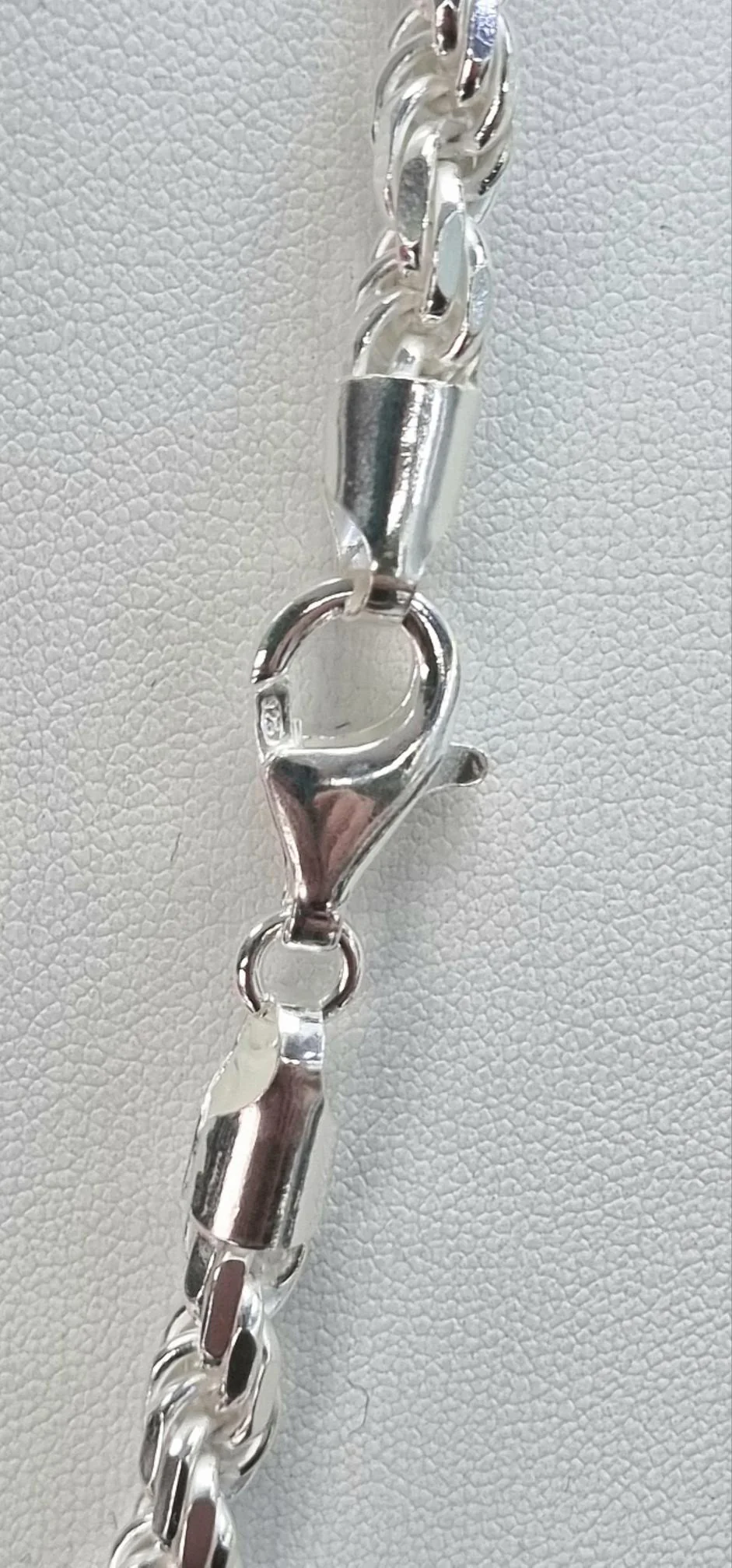 Silver Rope Chain 24" **Brand New ** - Image 3