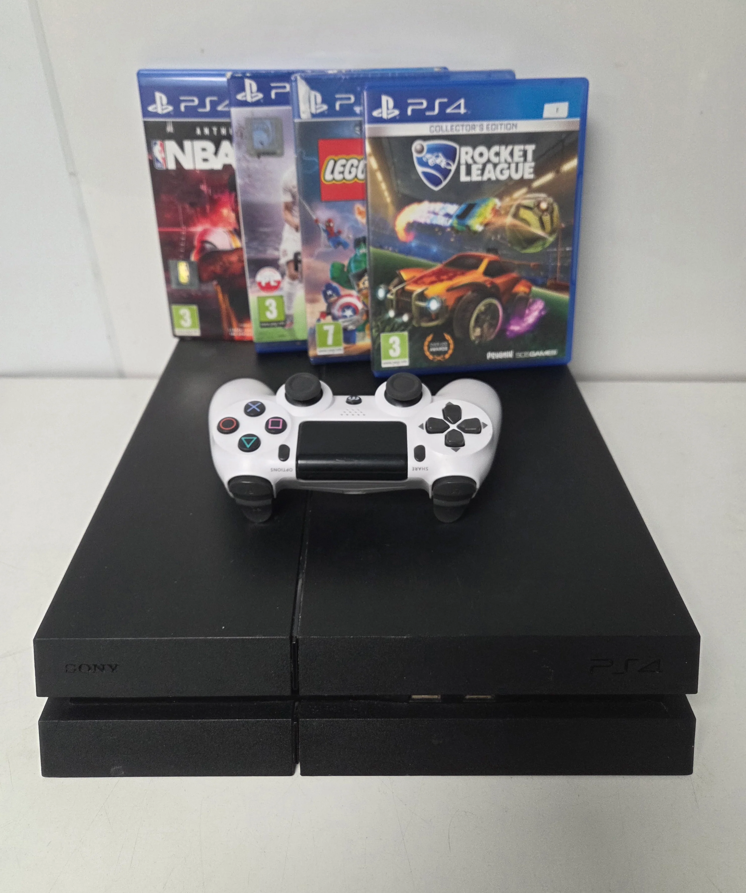 Sony 4 PlayStation 500GB Console & 4 Games - Image 2
