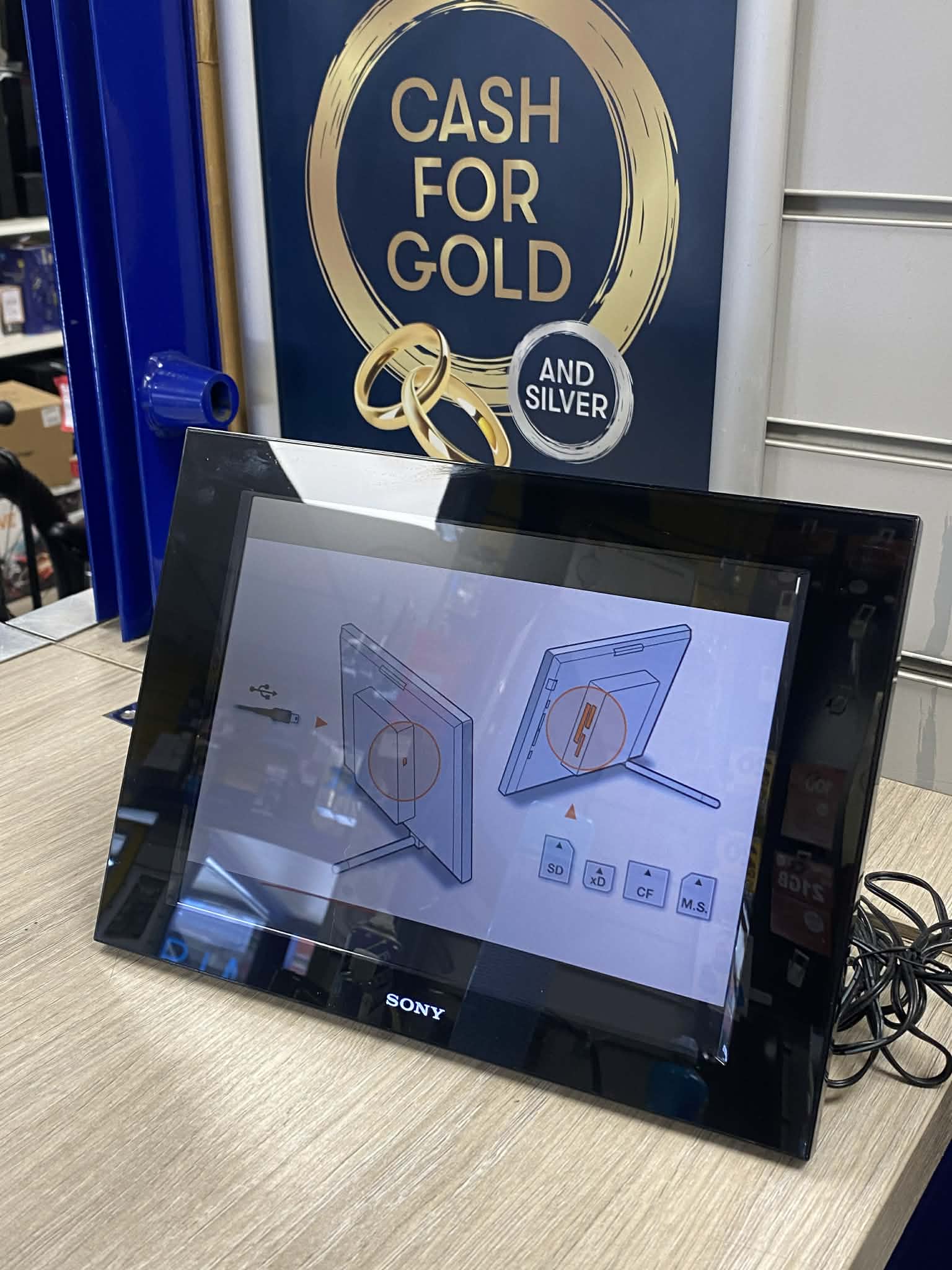 Sony Digital Photo Frame - Image 2
