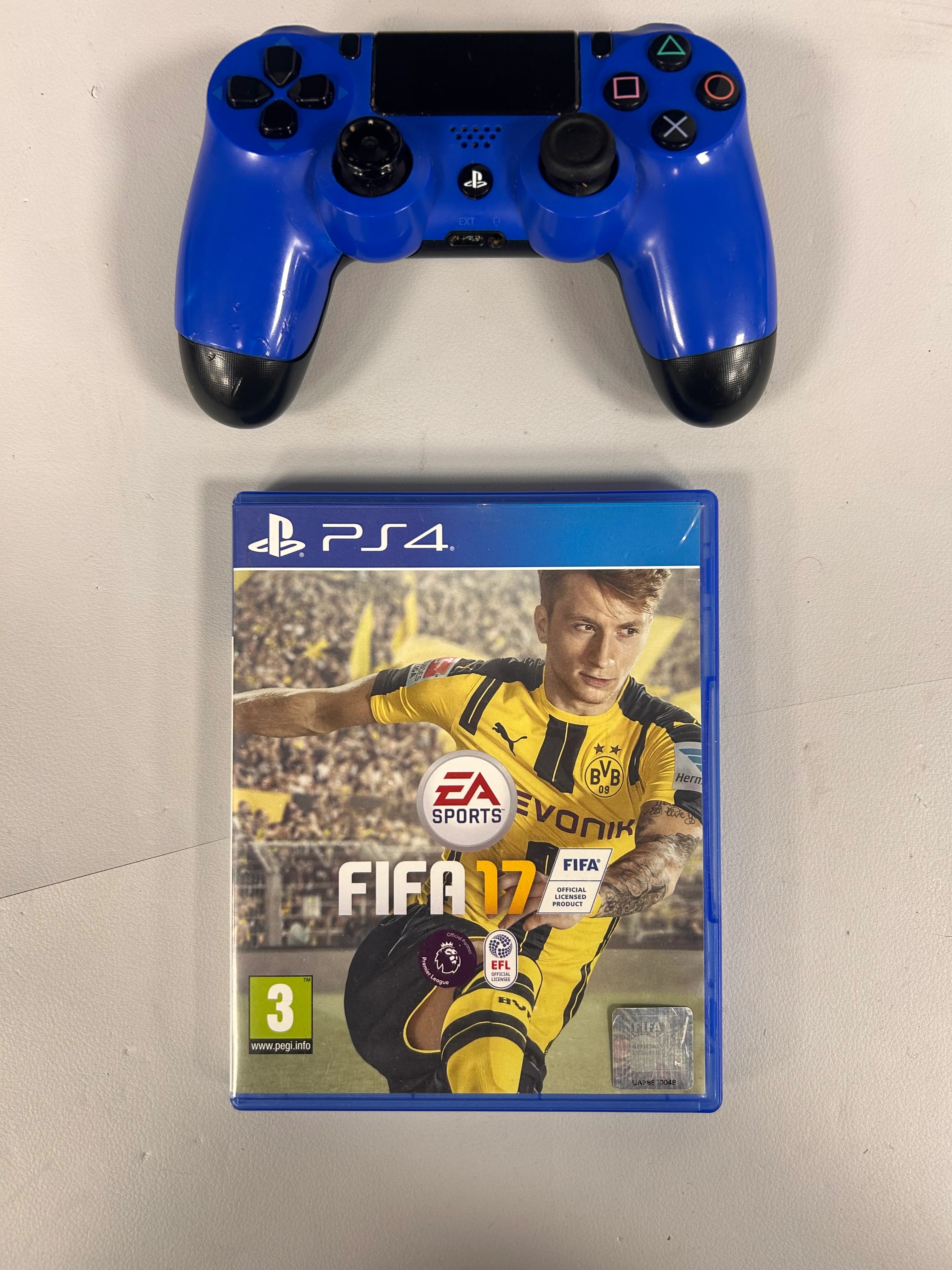 Sony PlayStation 4 1TB - FIFA 17 Package - Image 3