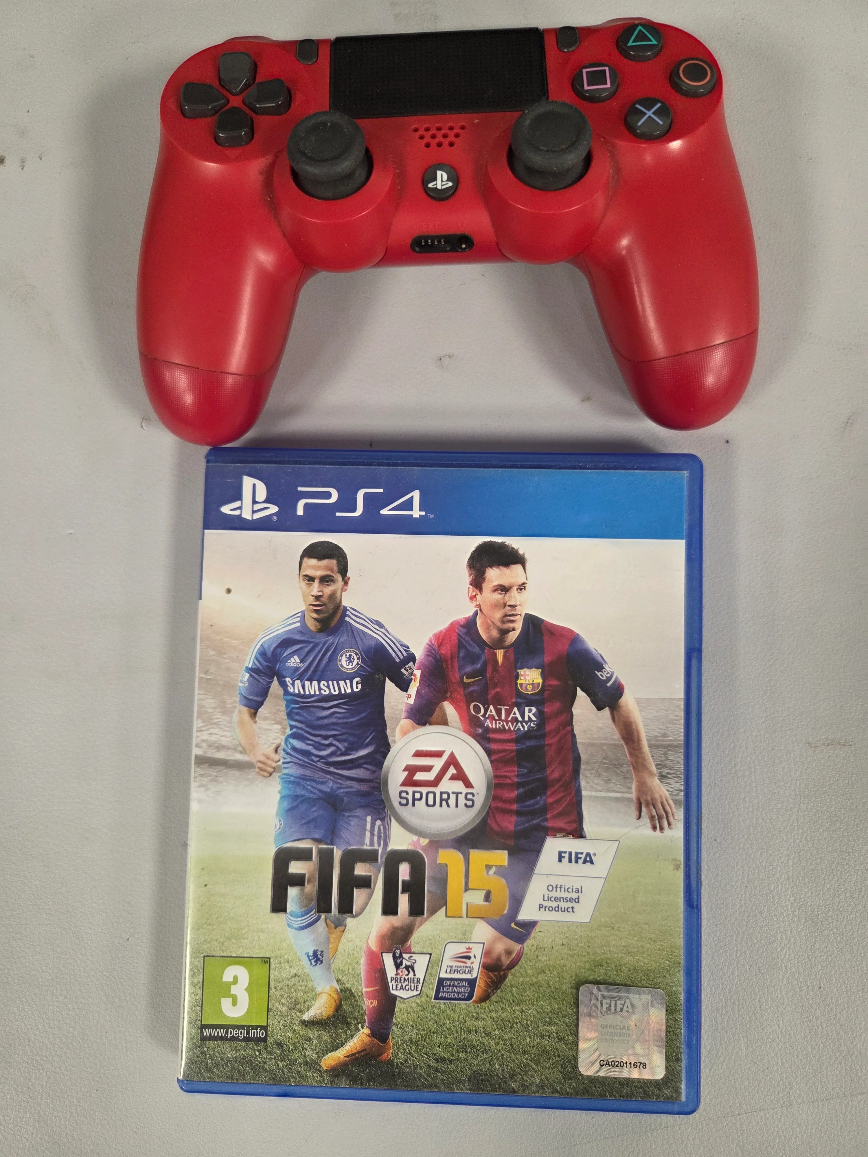Sony PlayStation 4 500GB Black/ Silver Fifa 15 package - Image 4